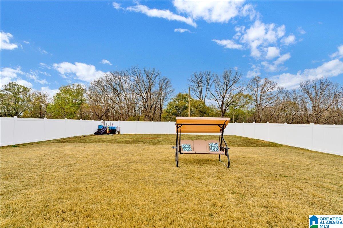 1st image of 39 Aberdeen Dr, Calera, AL 35040 | MLS# 21438757