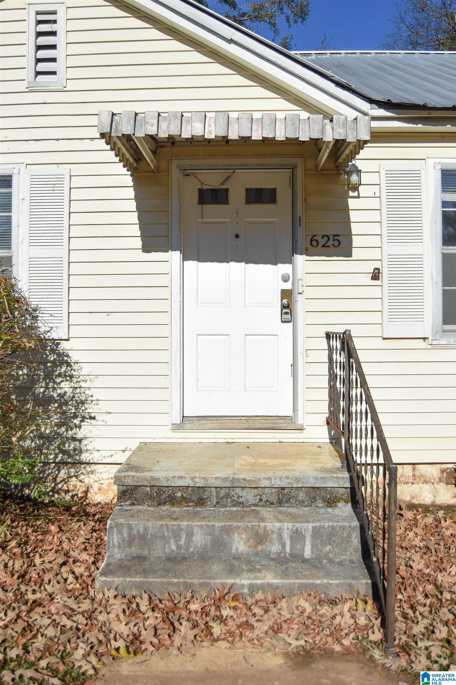 Homes for sale in Childersburg, AL | 625 Pinecrest Dr, Childersburg, AL 35044 | MLS# 21438908