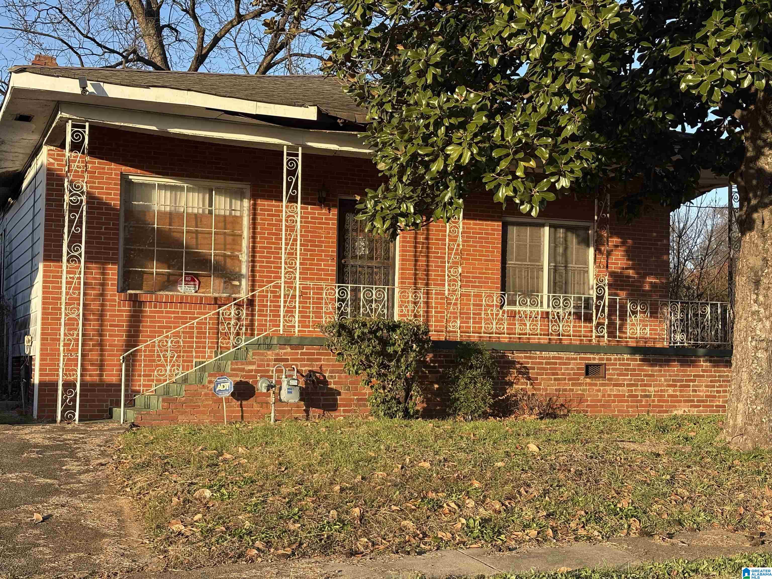 524 N 9TH AVENUE