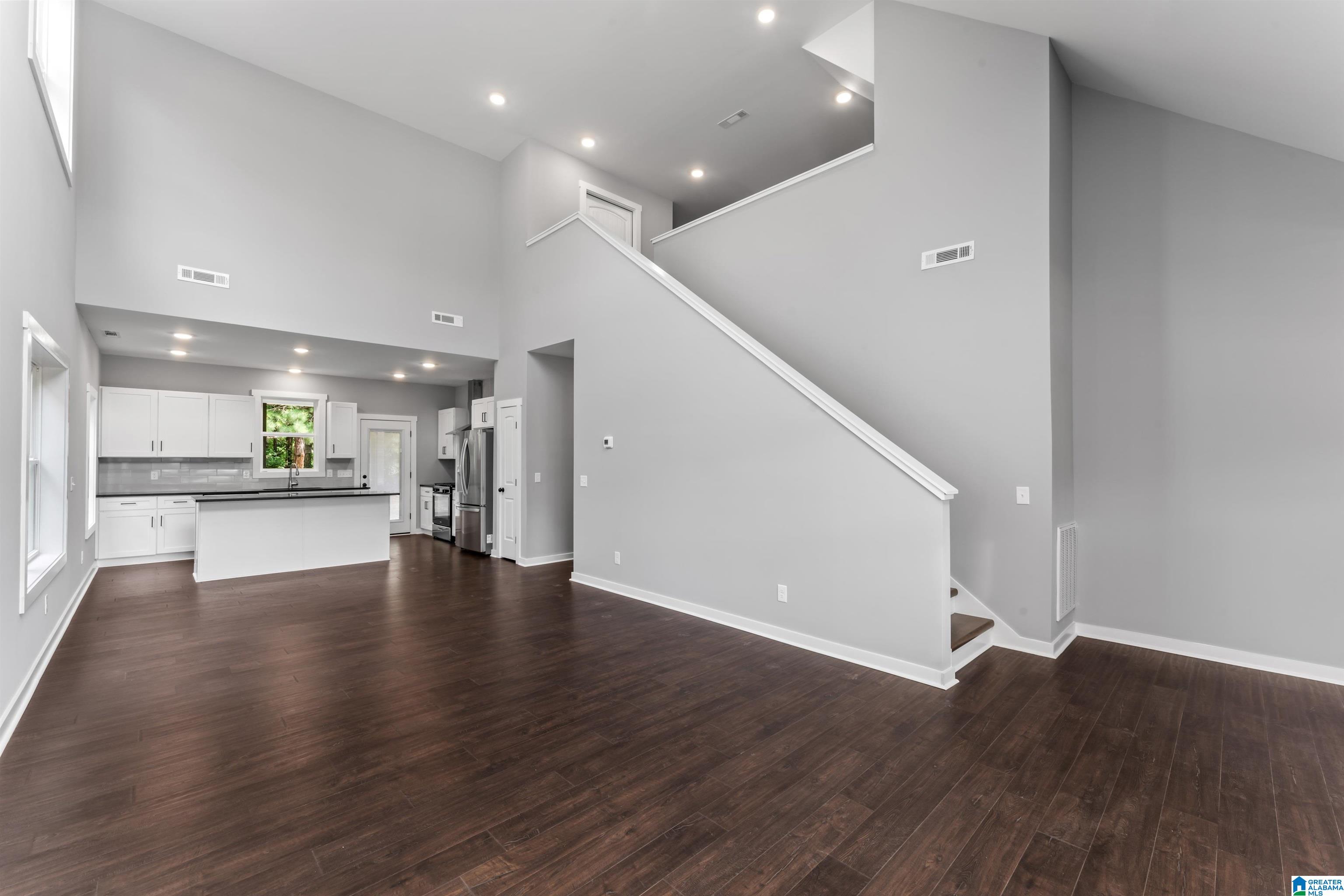 4th image of 425 Alabama Boulevard, Trussville, AL 35173 | MLS# 21439040