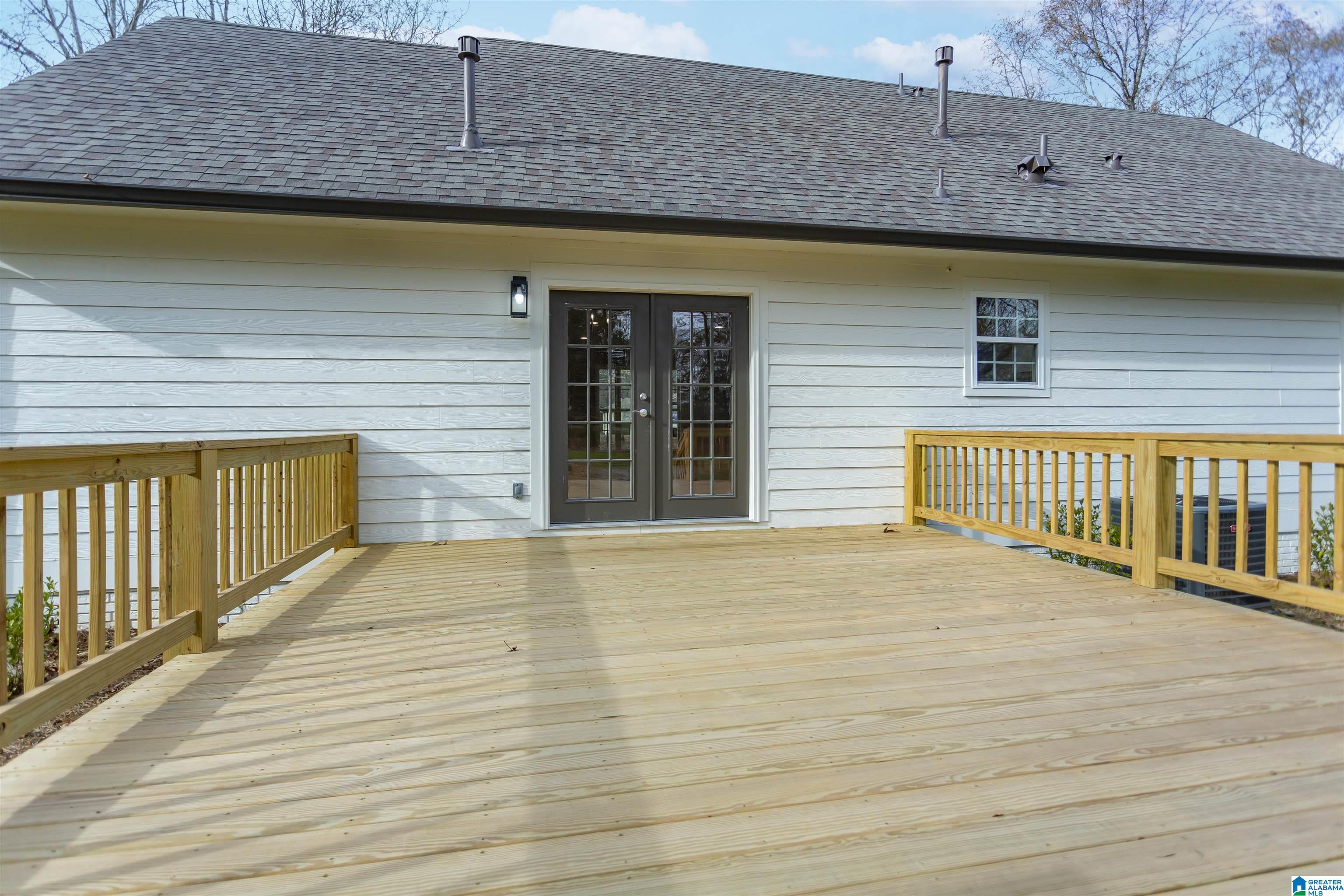 Homes for sale in Pell City, AL | 279 Mays Bend Dr, Pell City, AL 35128 | MLS# 21439069