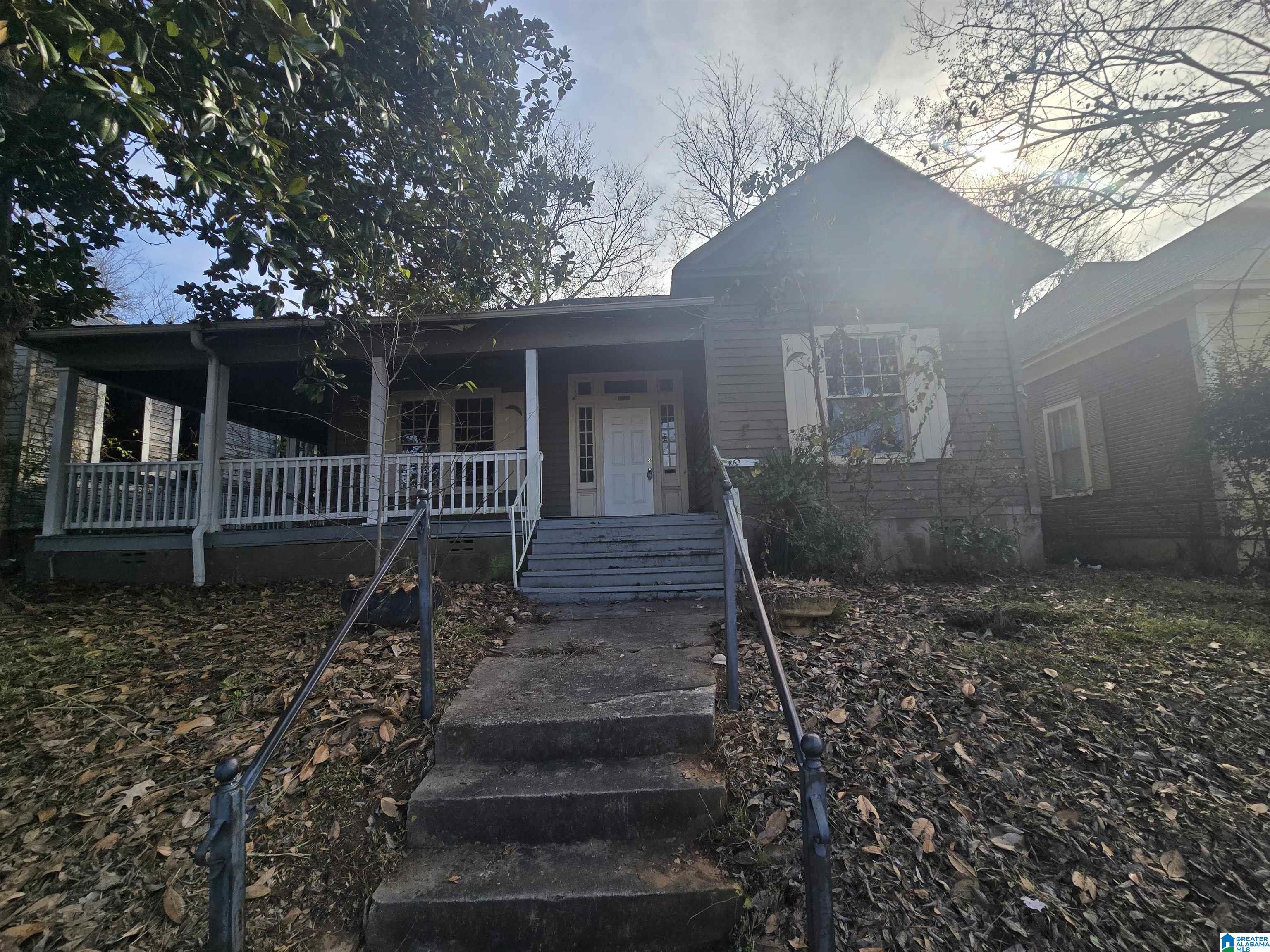 1515 ARLINGTON AVENUE