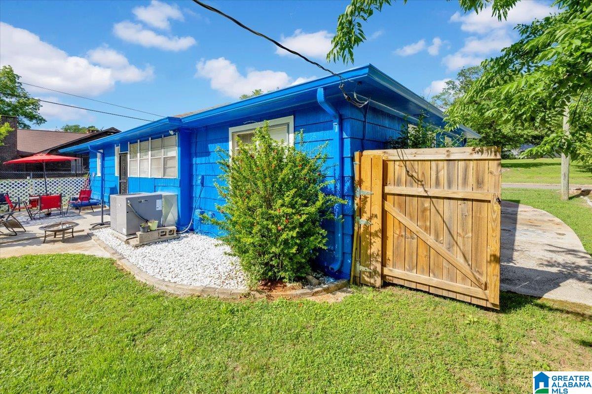 137 BROOKWOOD ROAD W