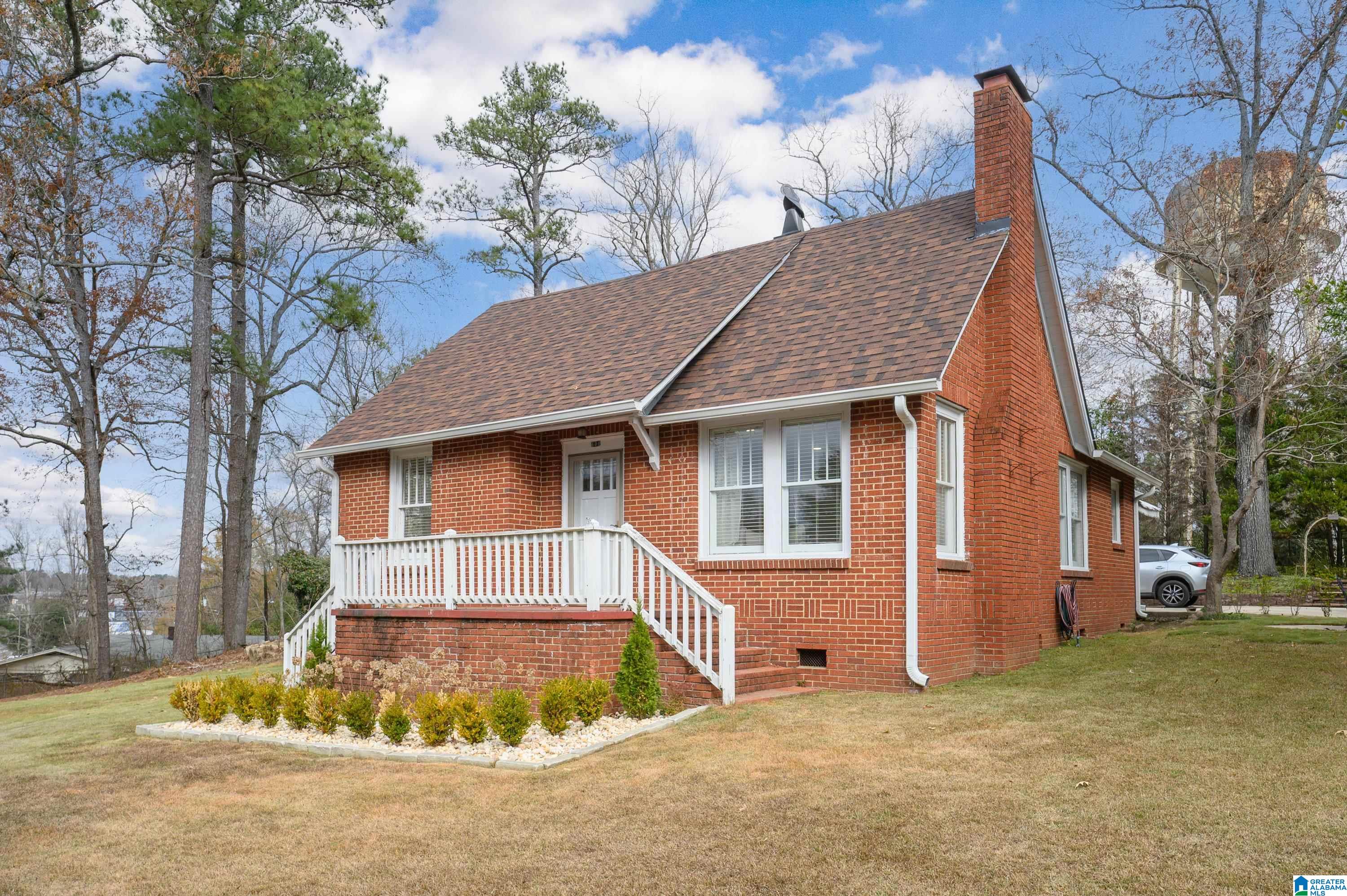 600 7TH STREET N