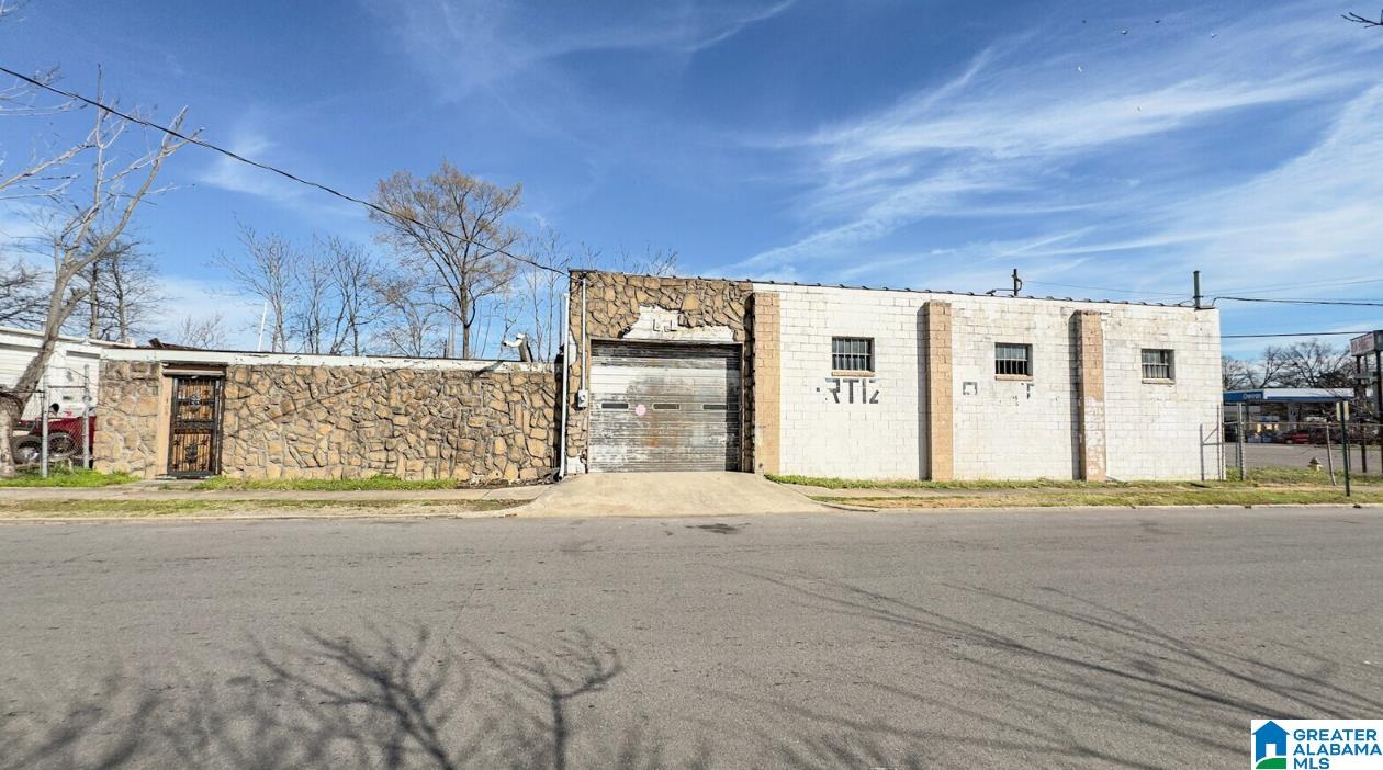 1404 BESSEMER ROAD