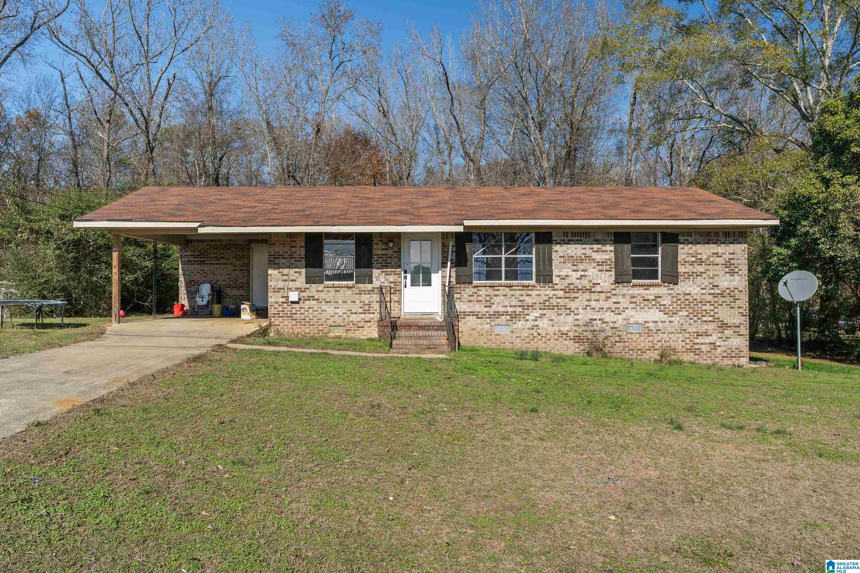 328 CIRCLEWOOD DRIVE