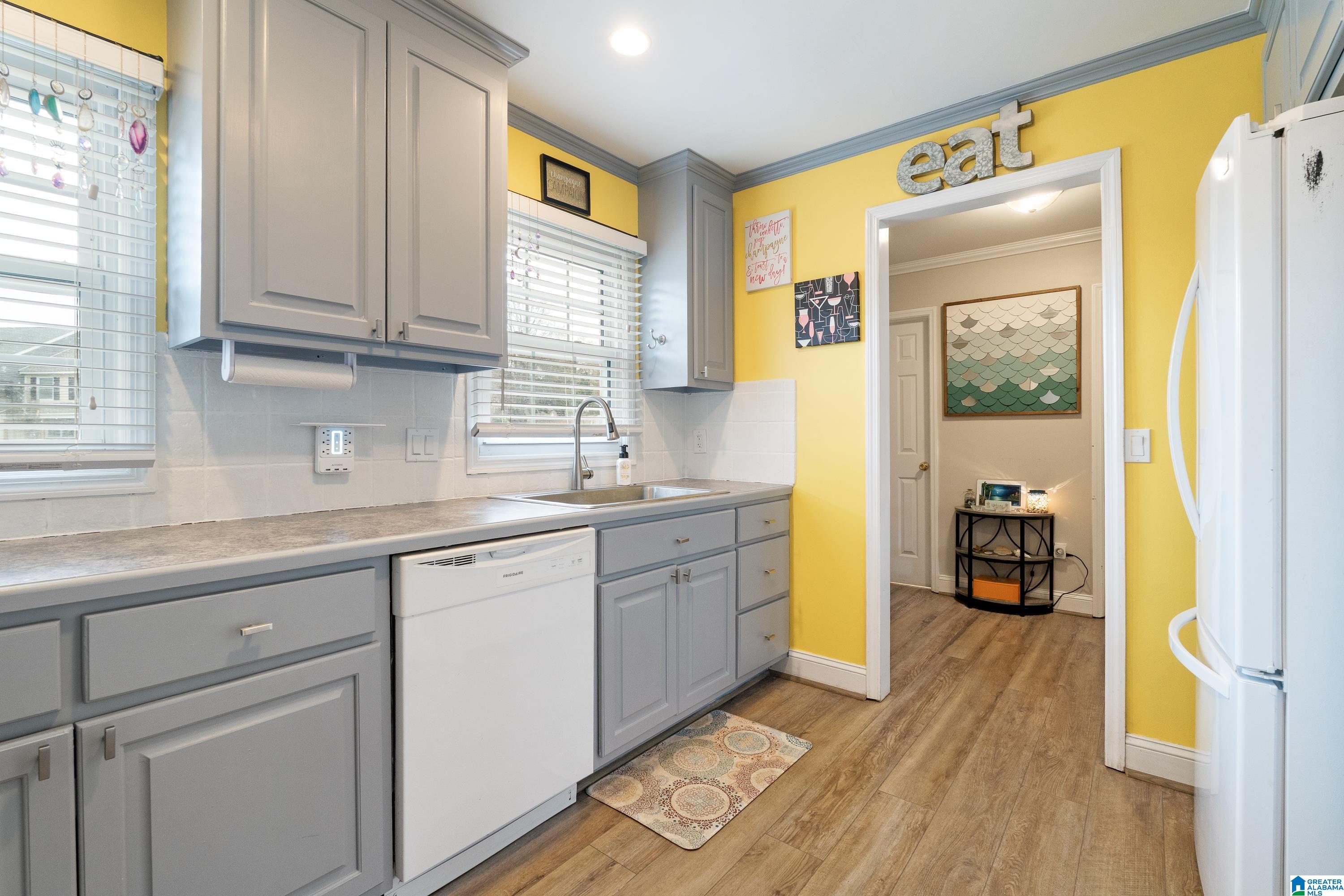 Homes for sale in Pelham, AL | 759 Cahaba Manor Trail, Pelham, AL 35124 | MLS# 21439504