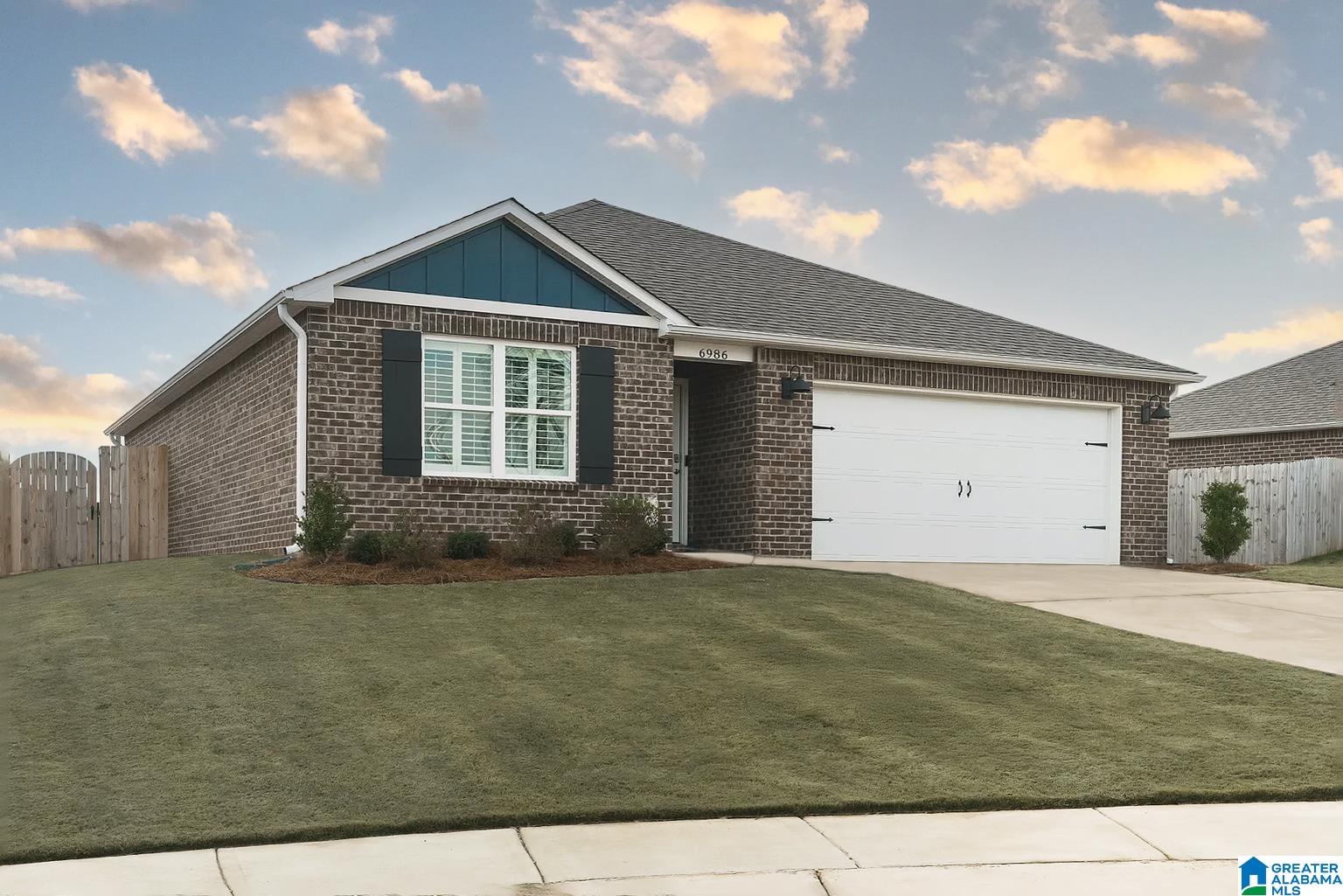 Homes for sale in Leeds, AL | 6986 Southern Trace Loop, Leeds, AL 35094 | MLS# 21439560