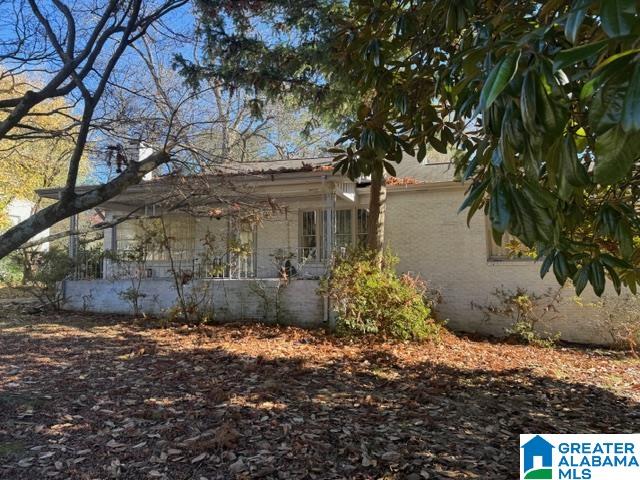 2123 PINE LANE