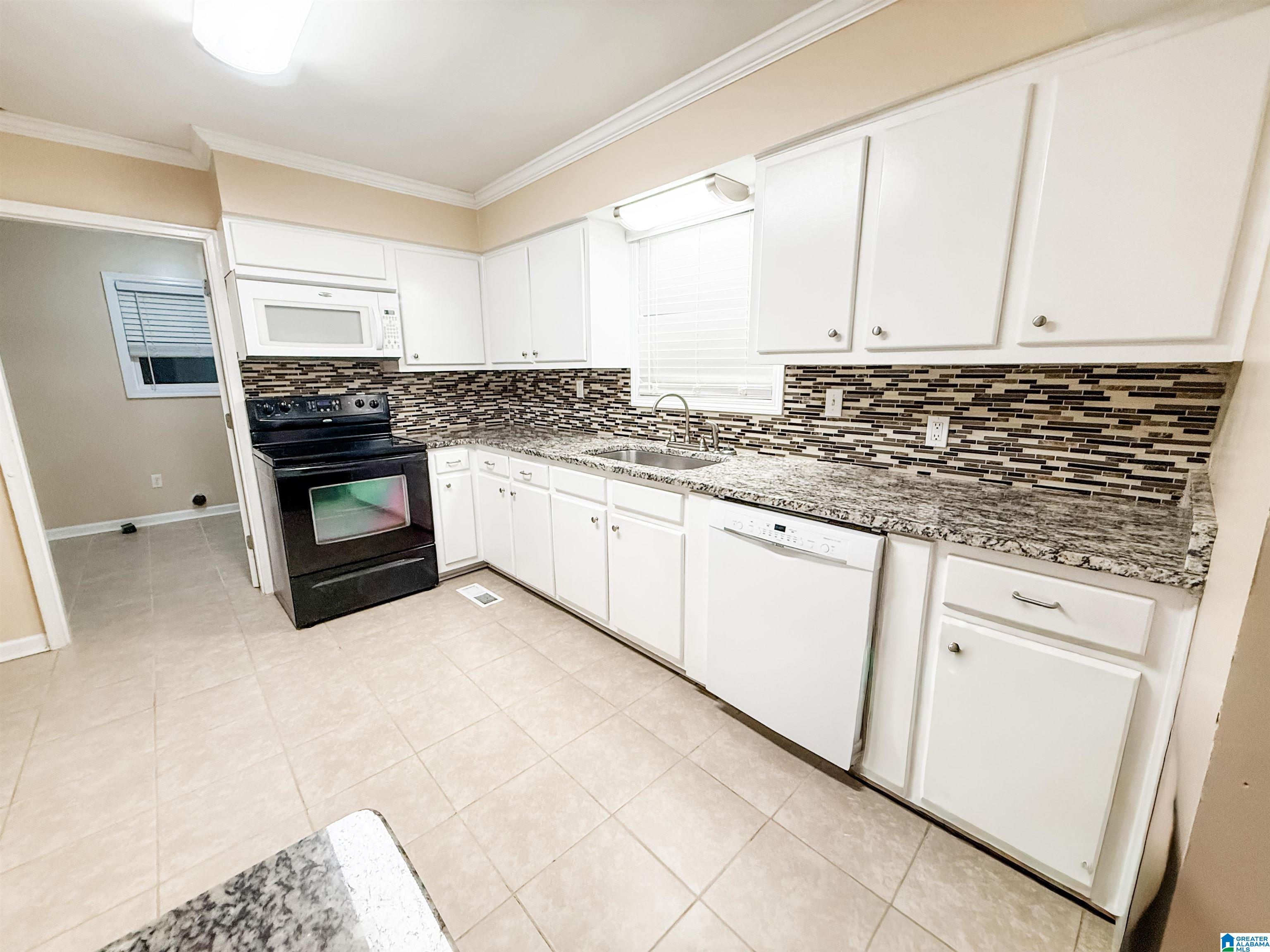 Homes for sale in Clanton, AL | 1690 County Road 18, Clanton, AL 35046 | MLS# 21439699