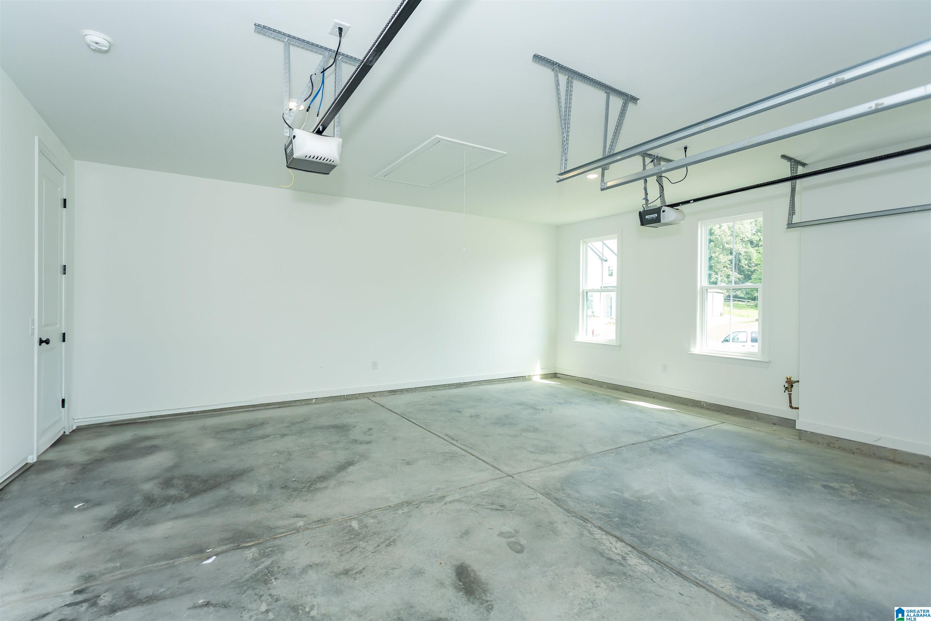 Homes for sale in Hoover, AL | 3441 Blackridge Circle, Hoover, AL 35244 | MLS# 21439752