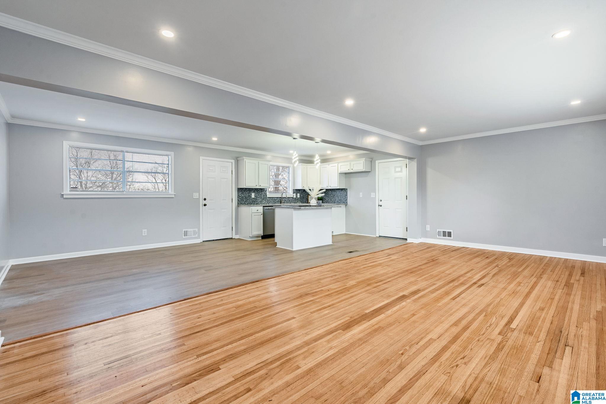 Homes for sale in Center Point, AL | 508 26Th Avenue Nw, Center Point, AL 35215 | MLS# 21439807