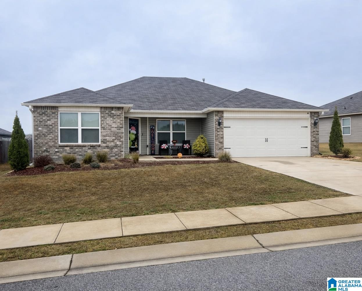 330 WOODLAND TRAIL