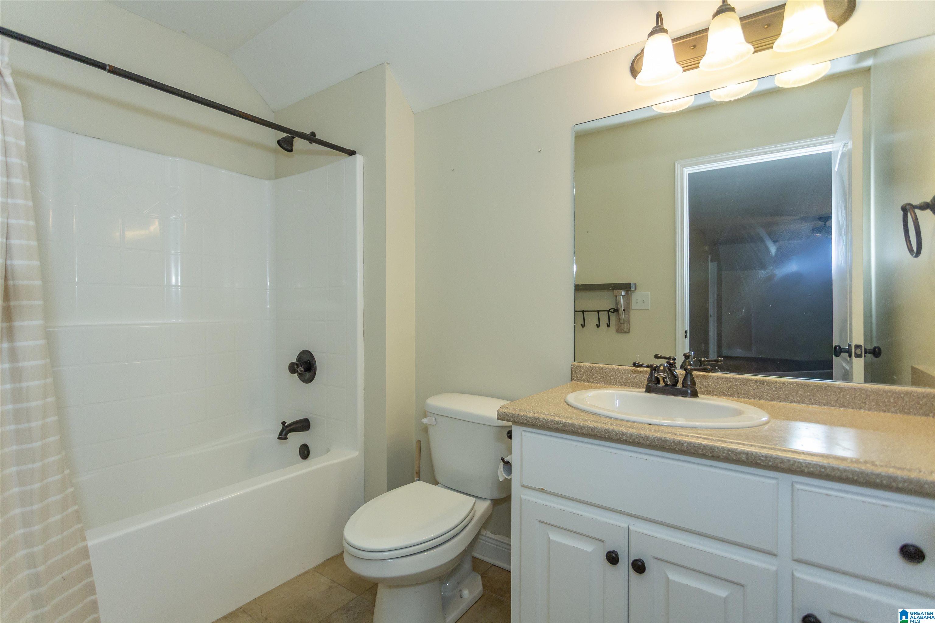 Homes for sale in Northport, AL | 13914 Grand Pointe Boulevard, Northport, AL 35475 | MLS# 21439981