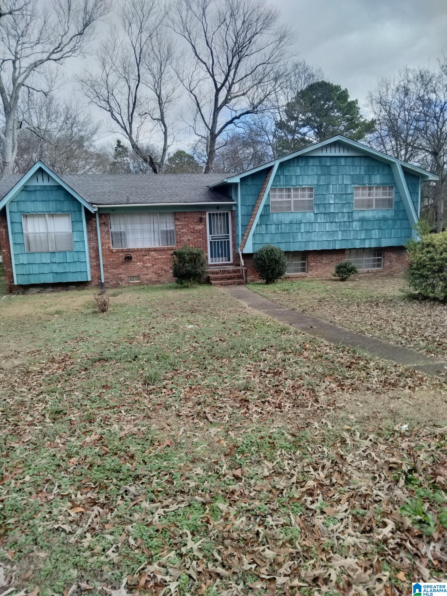 Homes for sale in Center Point, AL | 308 25th Avenue Nw, Center Point, AL 35215 | MLS# 21439991