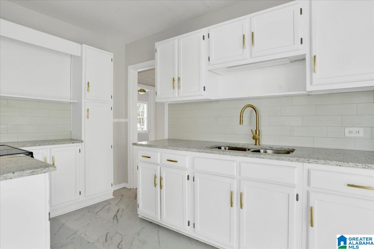 Photo 1 of Single family home for sale at 830 1st Street Sw, Birmingham, AL 35211 | MLS# 21440019 | Listing updated on 2026-08-03