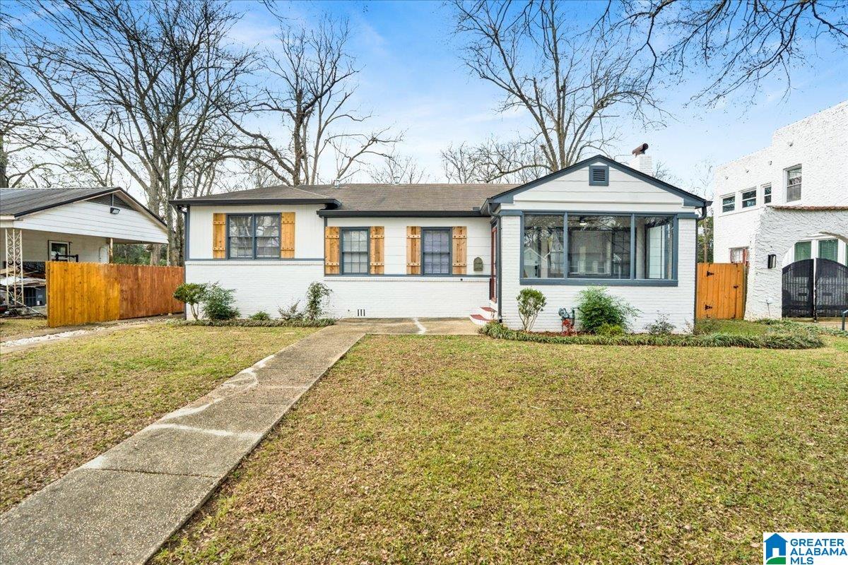 Photo 3 of Single family home for sale at 830 1st Street SW, Birmingham, AL 35211 | MLS# 21440019 | Listing updated on 2026-08-03
