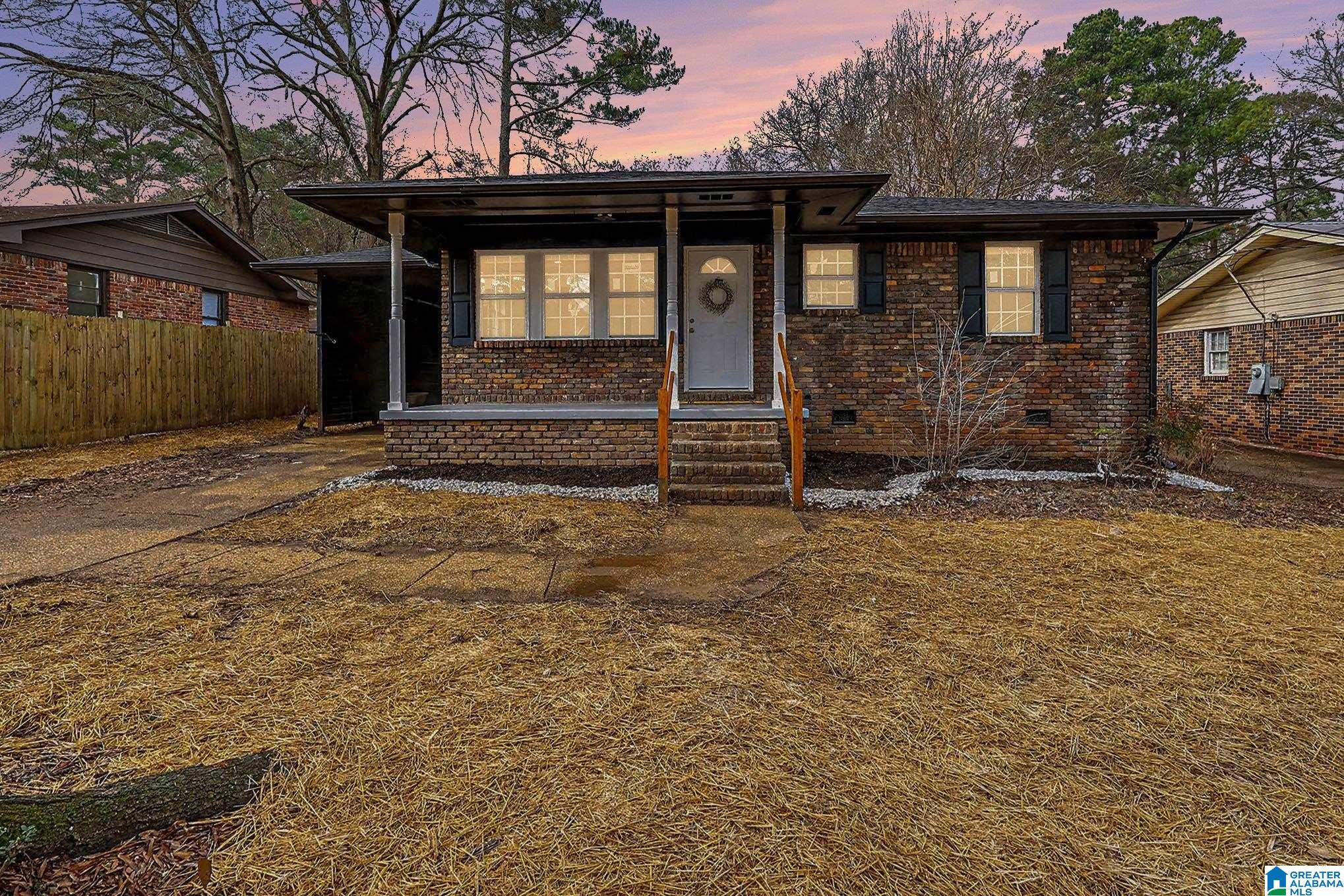 Homes for sale in Hueytown, AL | 1220 26th Avenue N, Hueytown, AL 35023 | MLS# 21440305