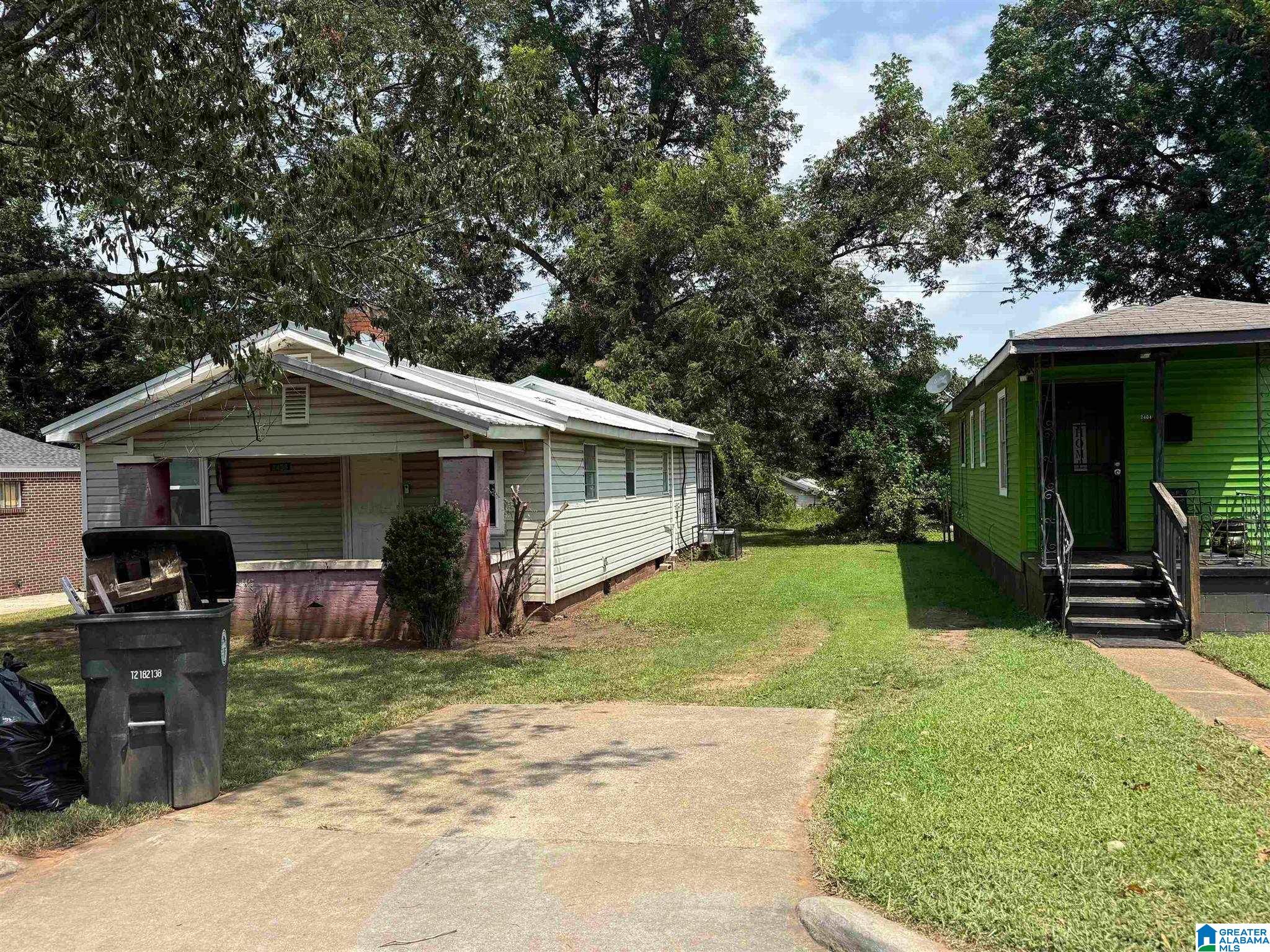 2408 LAWN AVENUE SW