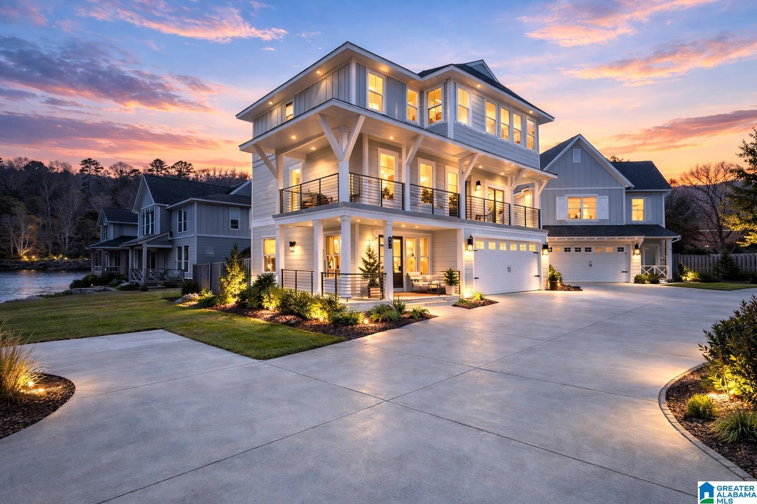 444 COUPLES DRIVE