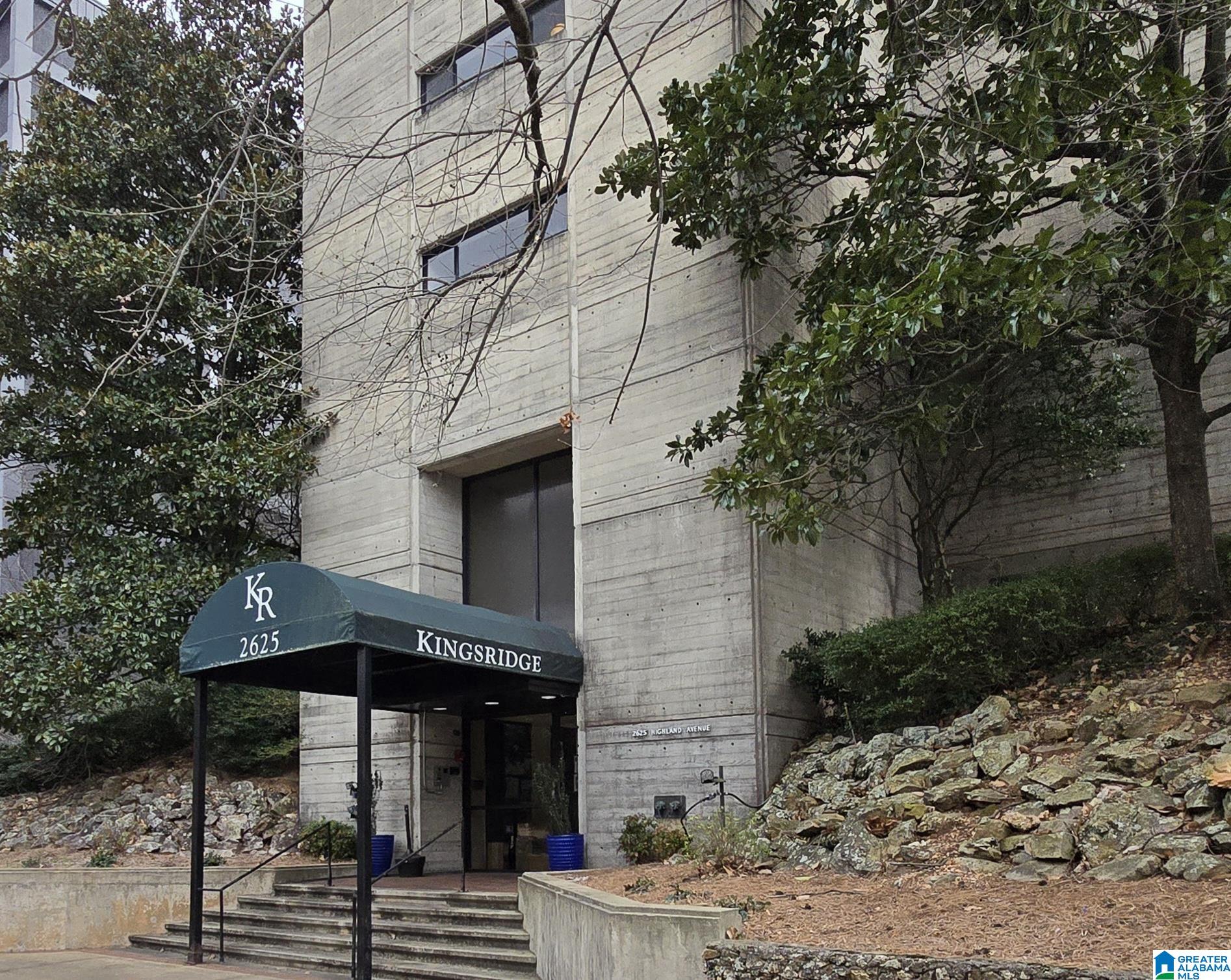 Homes for sale in Birmingham, AL | 2625 Highland Avenue S #602, Birmingham, AL 35205 | MLS# 21440406