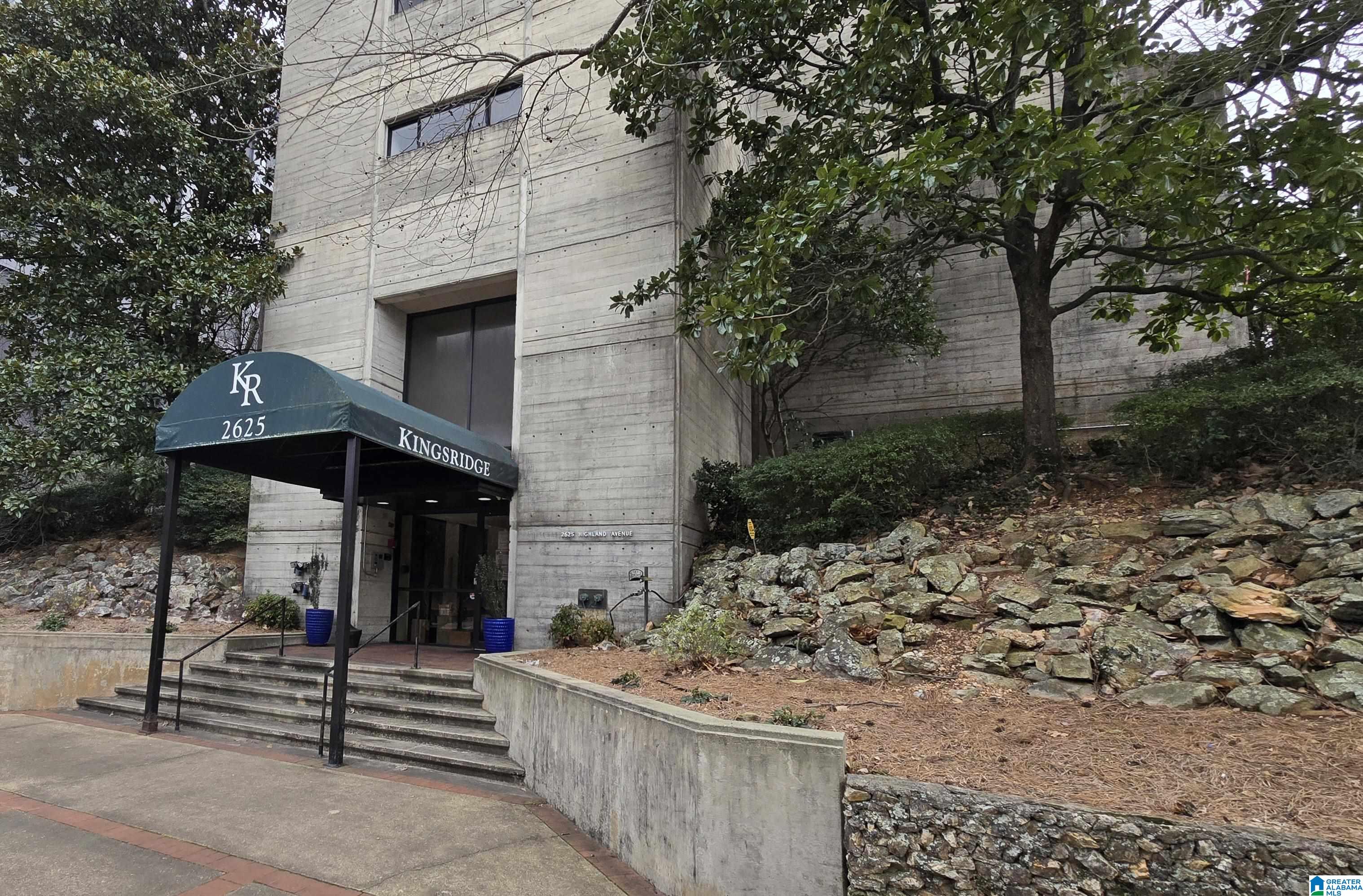 Homes for sale in Birmingham, AL | 2625 Highland Avenue S #602, Birmingham, AL 35205 | MLS# 21440406