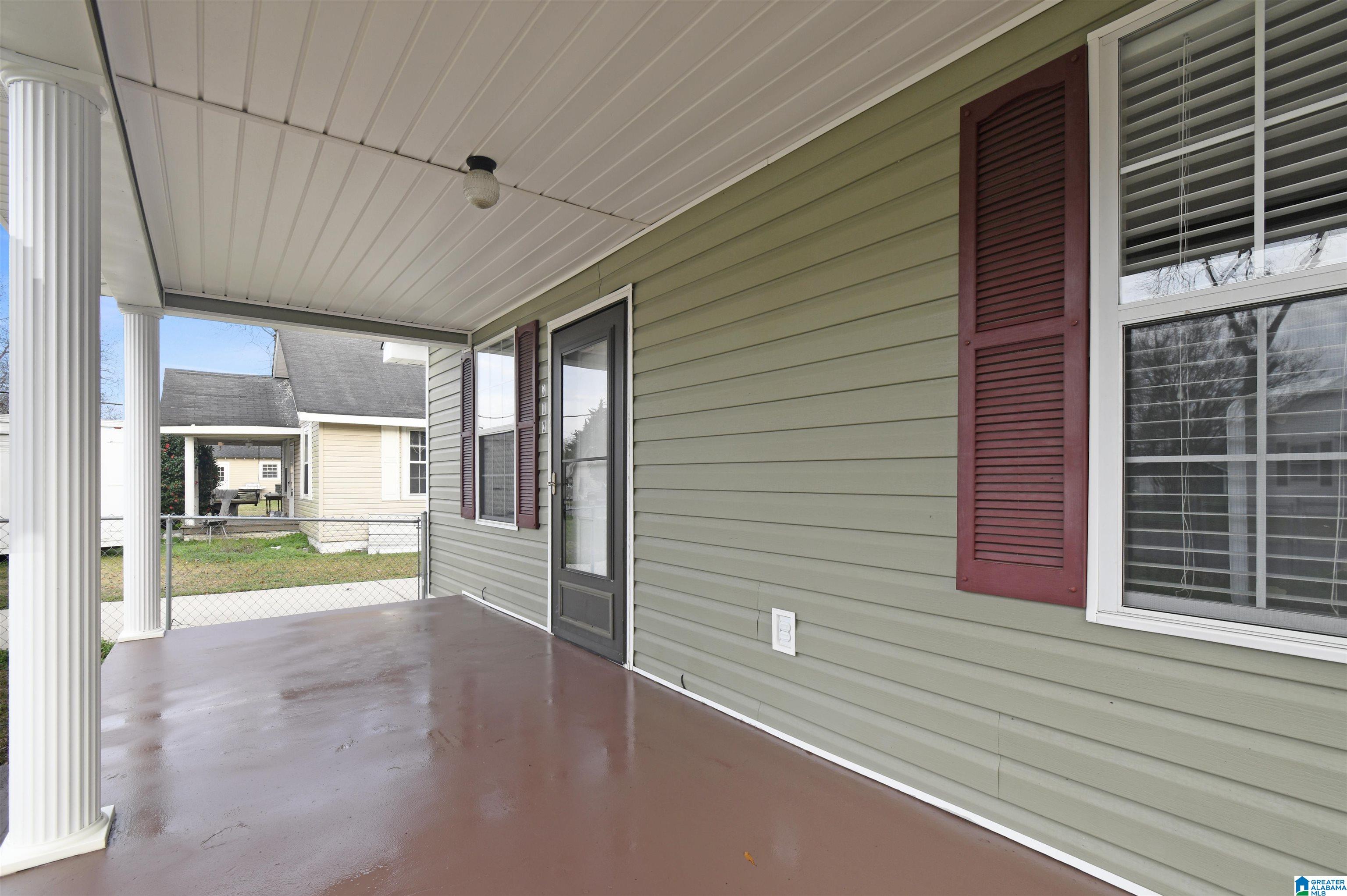 Homes for sale in Clanton, AL | 803 15Th Avenue N, Clanton, AL 35045 | MLS# 21440424