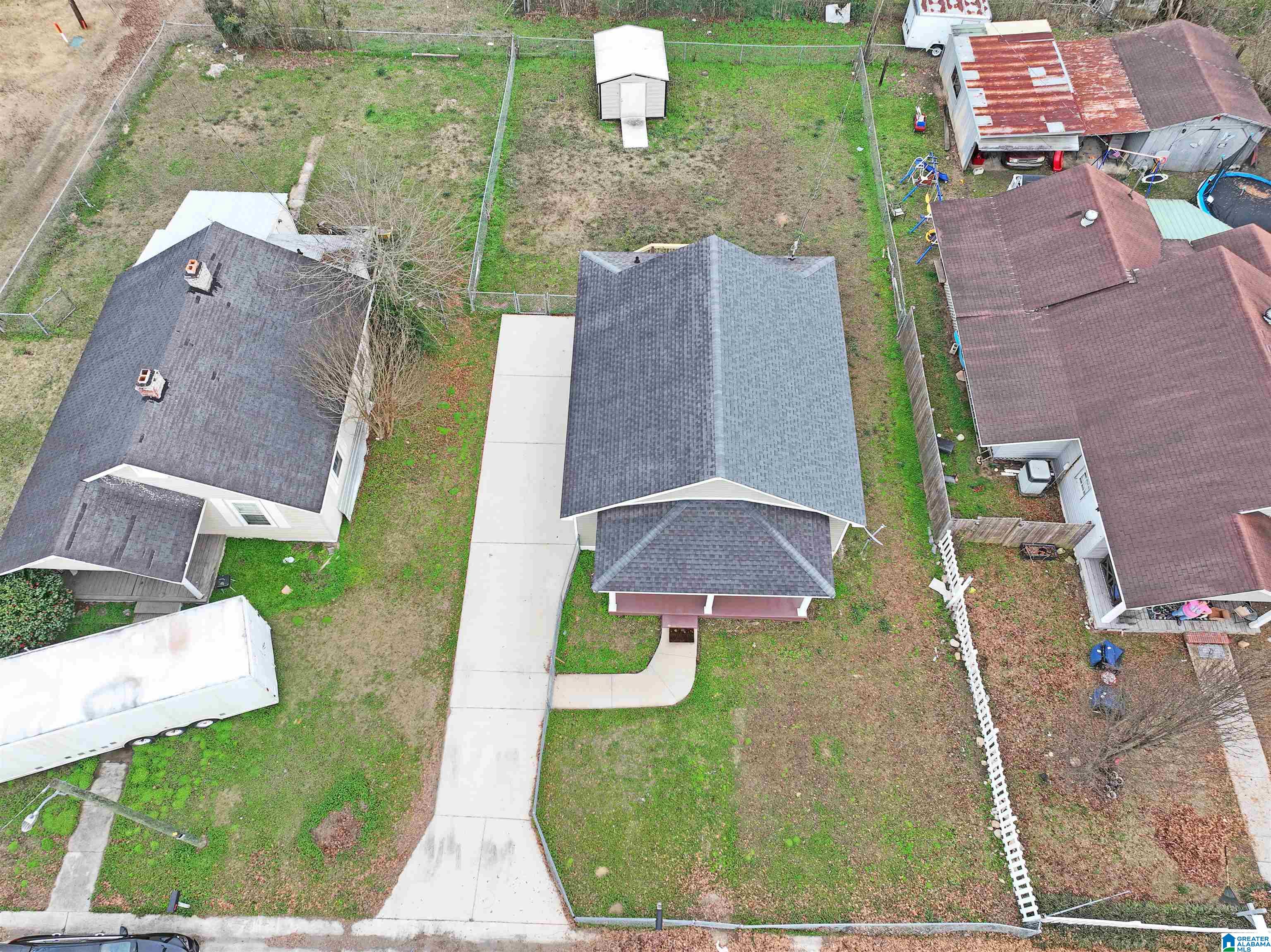 Homes for sale in Clanton, AL | 803 15th Avenue N, Clanton, AL 35045 | MLS# 21440424