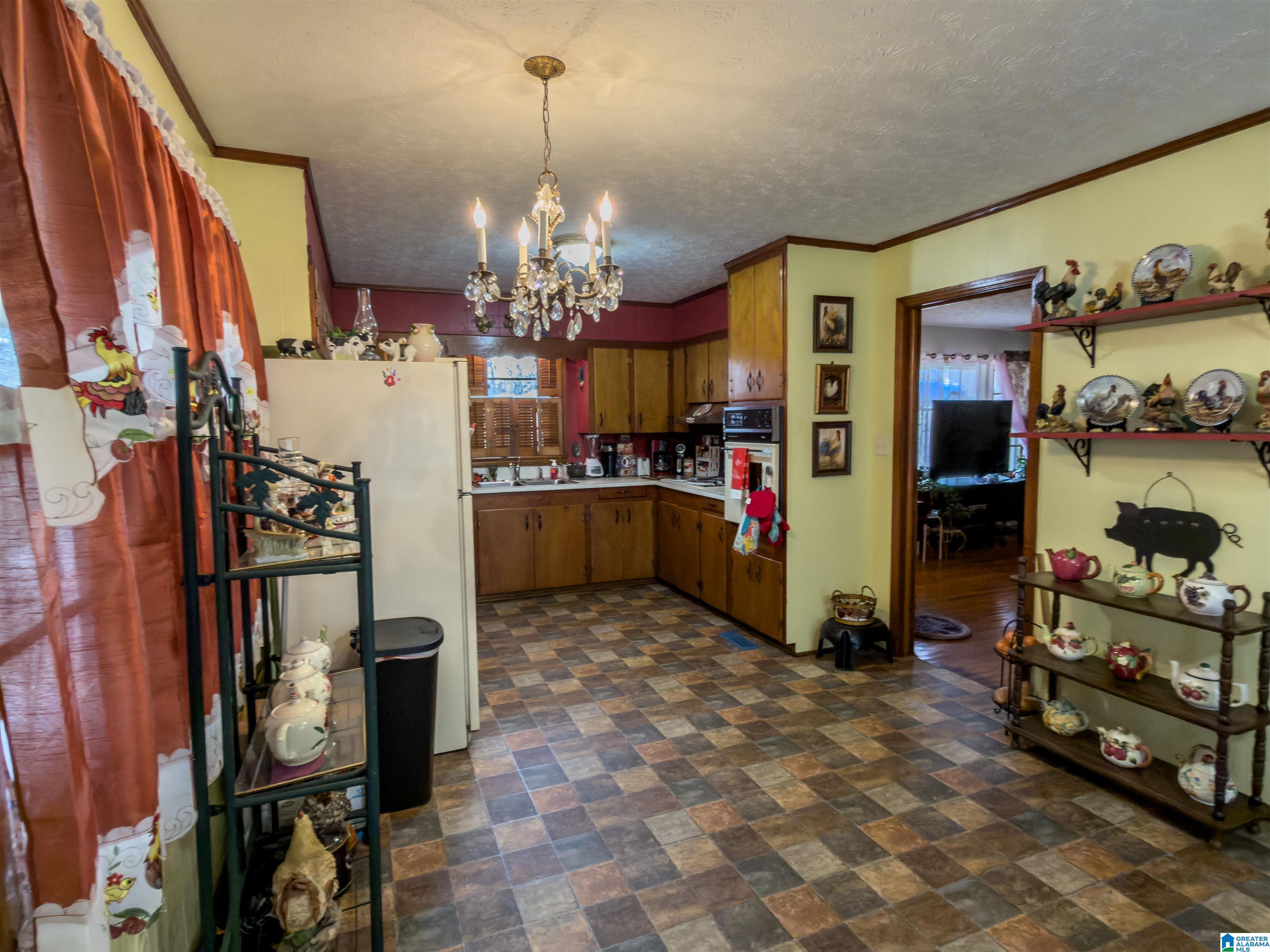 Homes for sale in Gadsden, AL | 1208 Robinhood Road, Gadsden, AL 35904 | MLS# 21440489