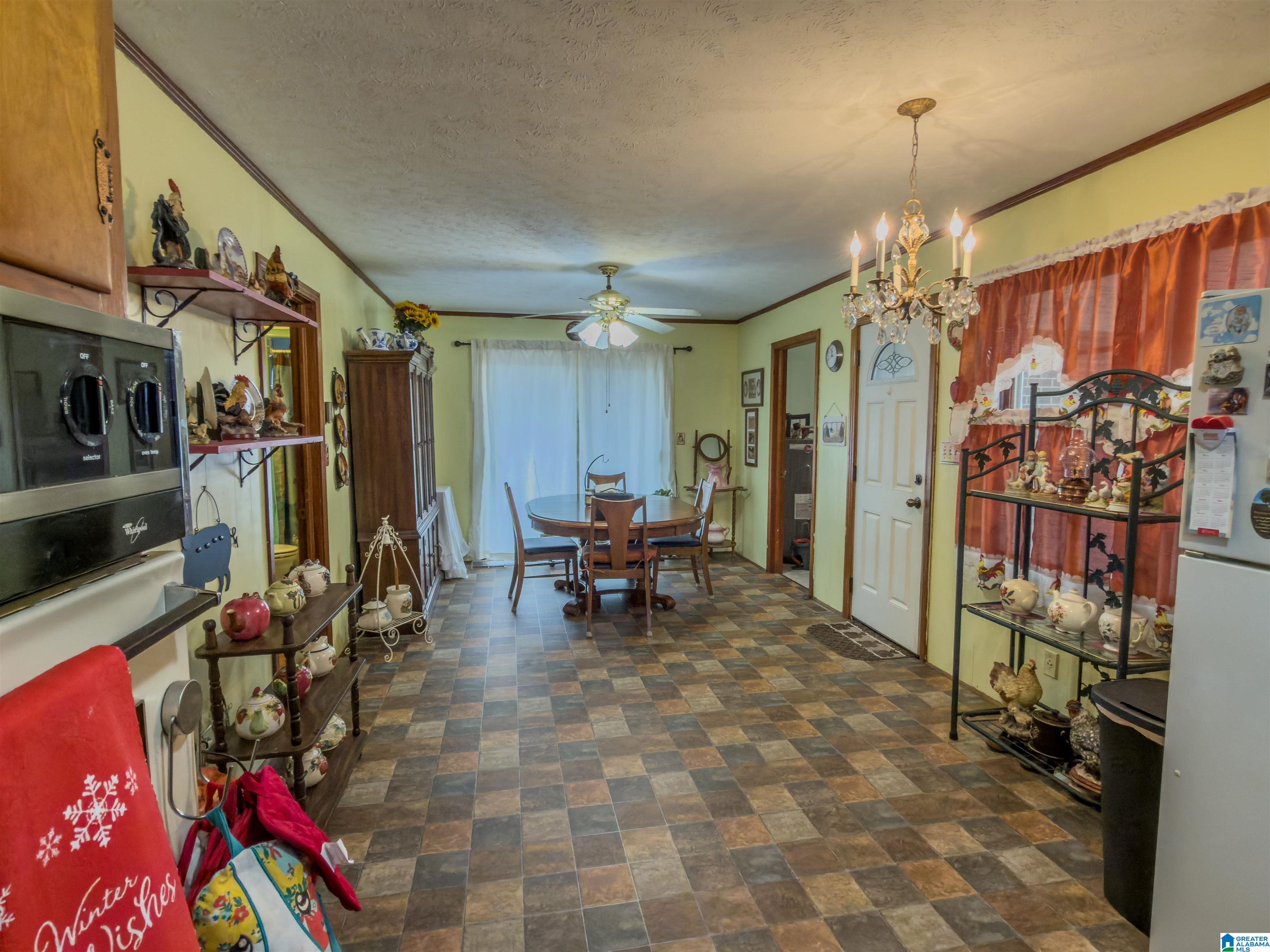 Homes for sale in Gadsden, AL | 1208 Robinhood Road, Gadsden, AL 35904 | MLS# 21440489