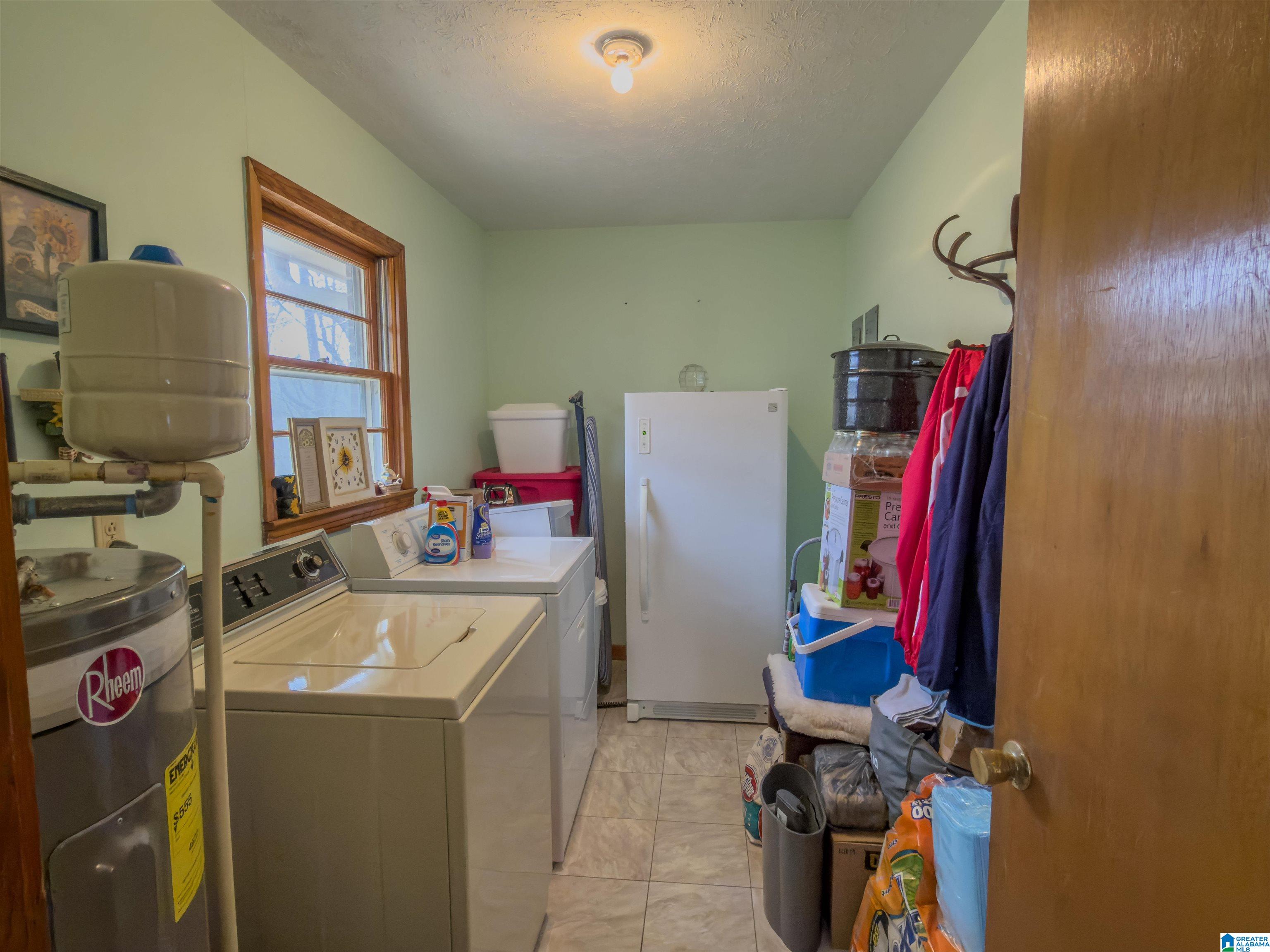 Homes for sale in Gadsden, AL | 1208 Robinhood Road, Gadsden, AL 35904 | MLS# 21440489