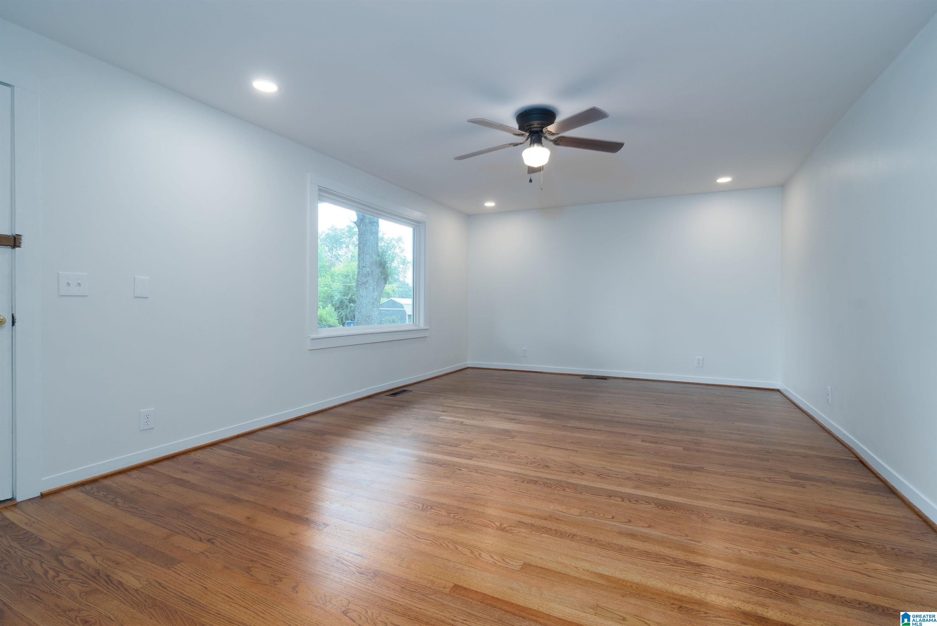 Homes for sale in Hueytown, AL | 628 S Parkell Avenue, Hueytown, AL 35023 | MLS# 21440574