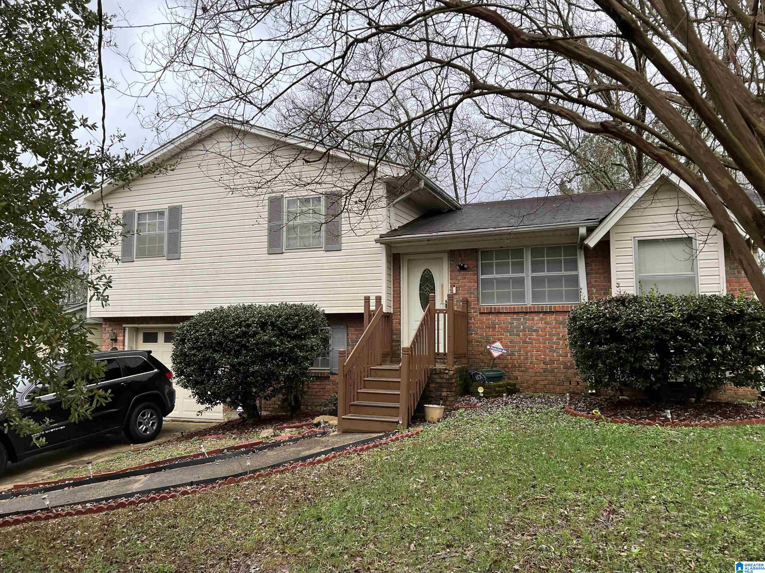 Homes for sale in Birmingham, AL | 321 Saint John Road Nw, Birmingham, AL 35215 | MLS# 21440615