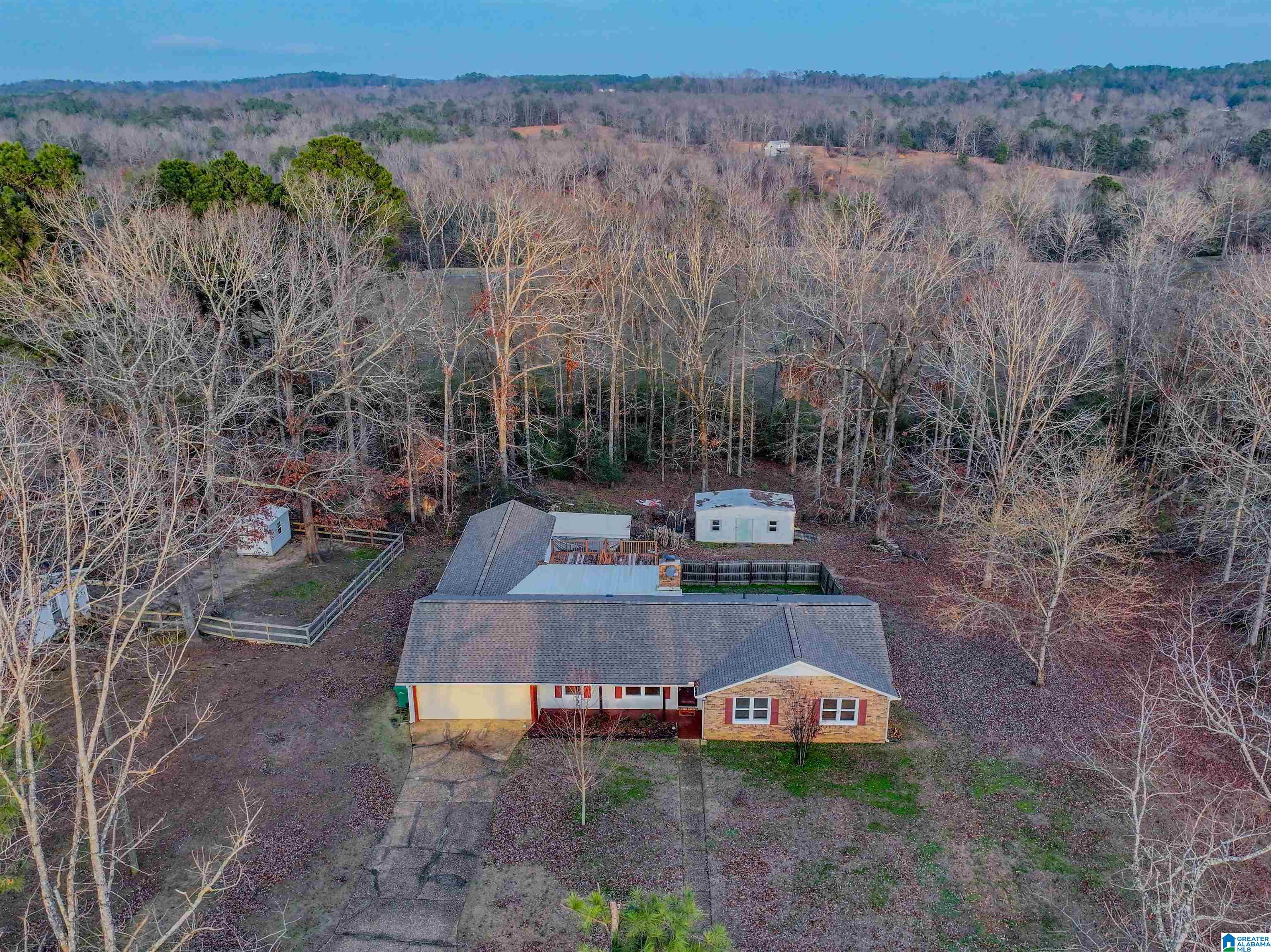 Homes for sale in Northport, AL | 15923 Lake Hill Dr, Northport, AL 35475 | MLS# 21440618