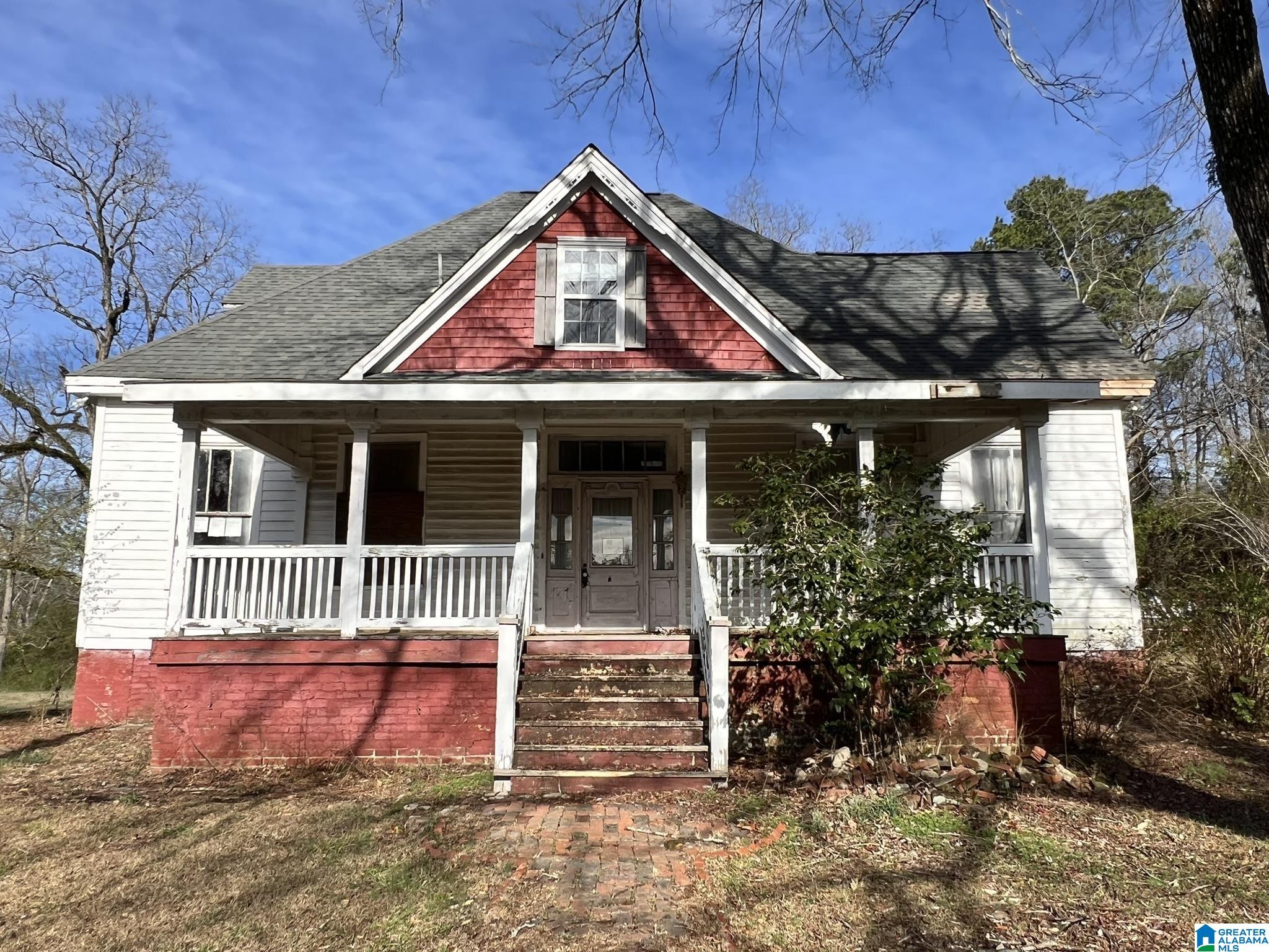 Homes for sale in Columbiana, AL | 104 Old Hwy 25 E, Columbiana, AL 35051 | MLS# 21440624