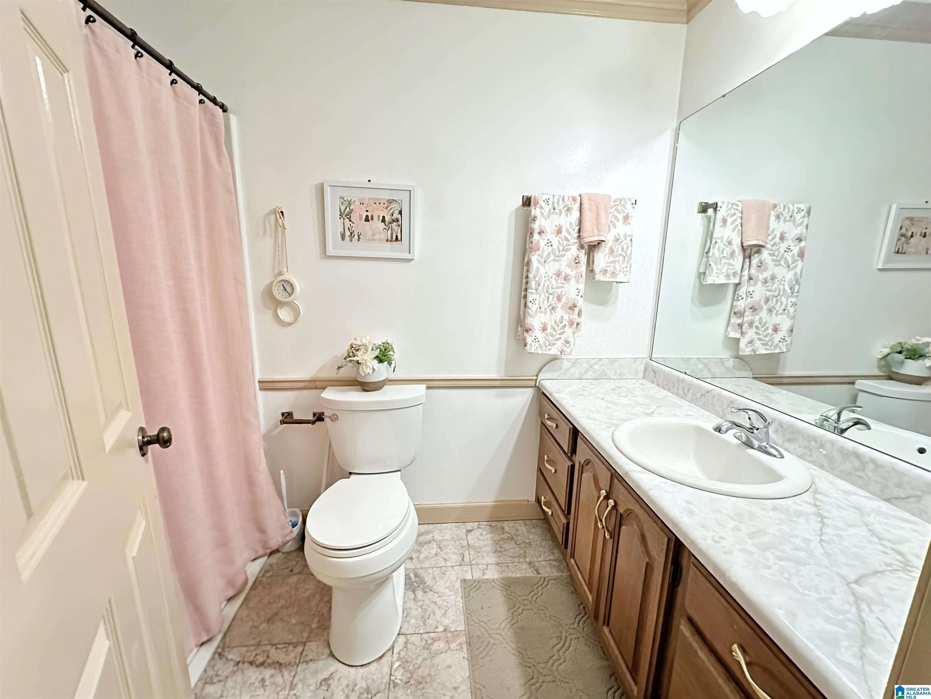 Homes for sale in Decatur, AL | 2239 Westmead Dr Sw, Decatur, AL 35603 | MLS# 21440630