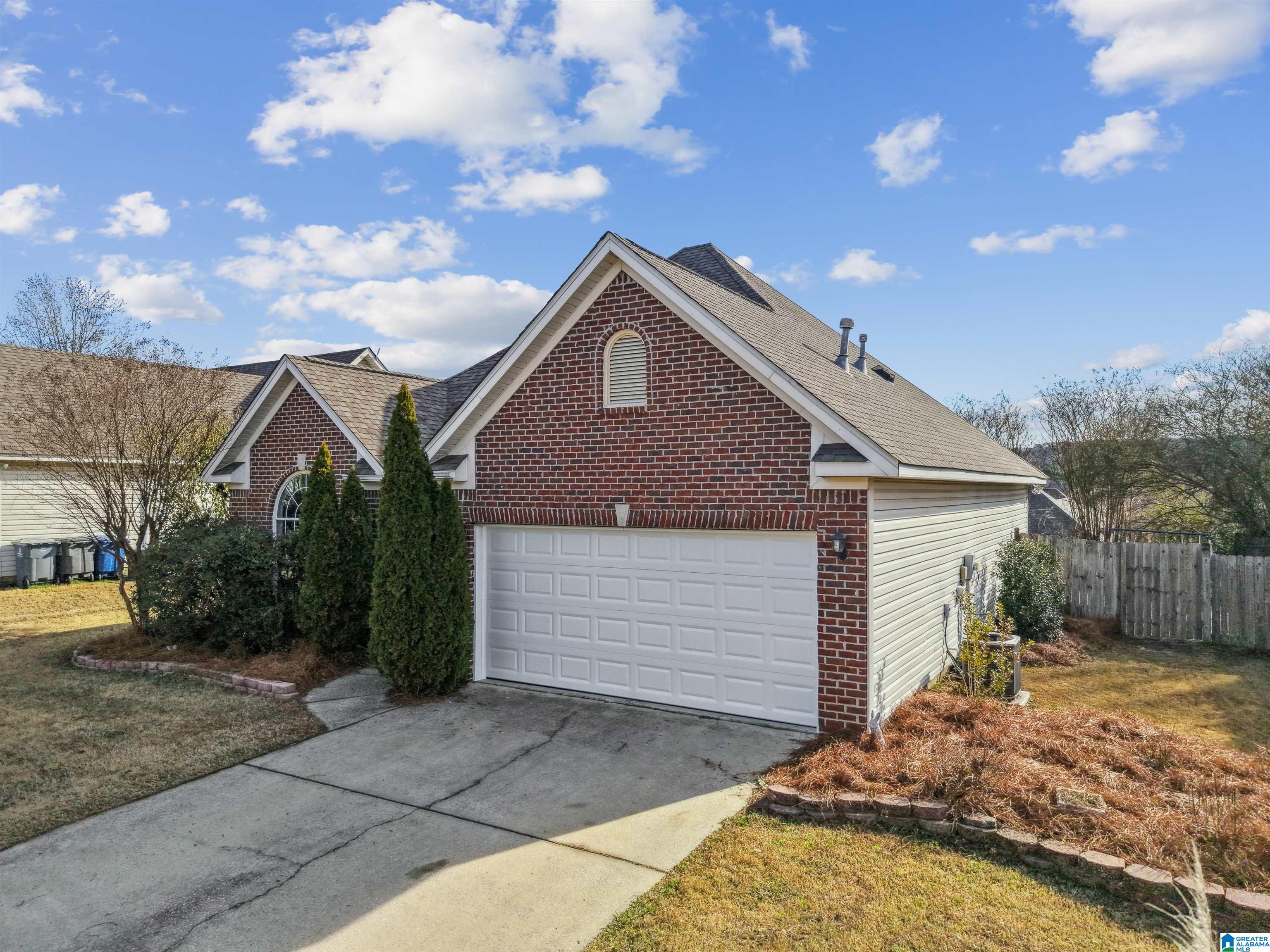 Homes for sale in Helena, AL | 660 Old Cahaba Dr, Helena, AL 35080 | MLS# 21440643