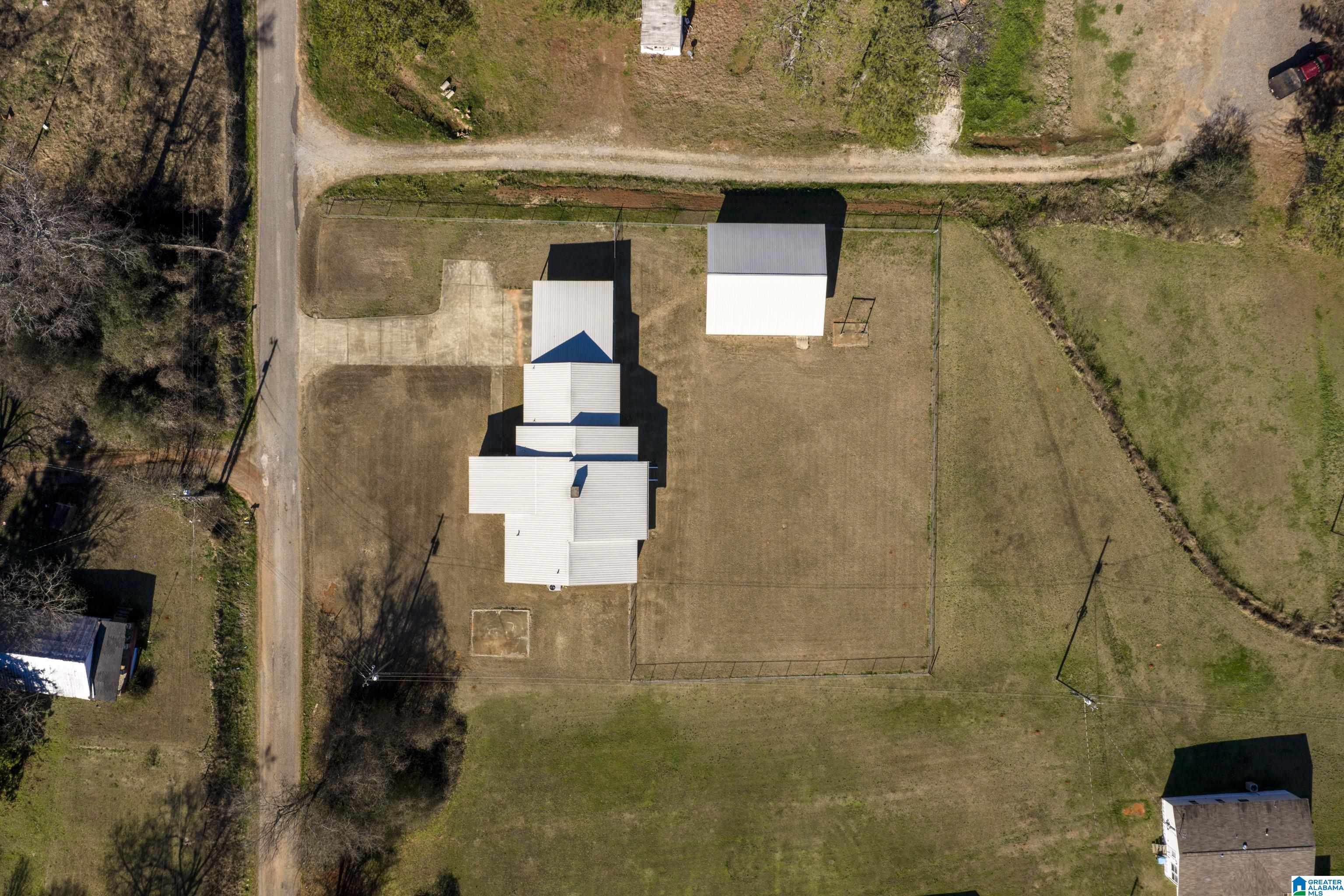 39th image of 1298 New Lincoln Road, Talladega, AL 35160 | MLS# 21440664