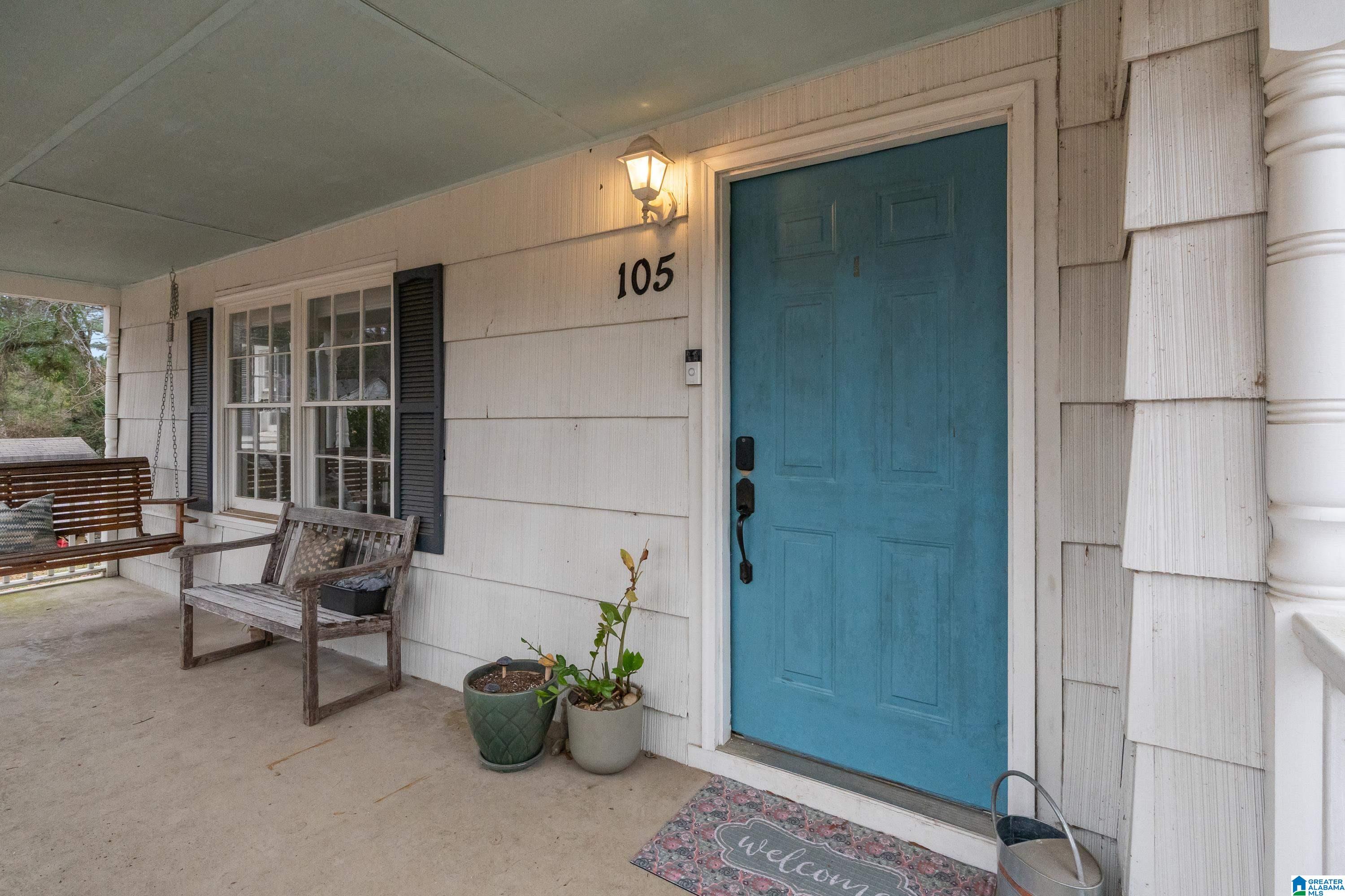 Homes for sale in Columbiana, AL | 105 W Sterrett Street, Columbiana, AL 35051 | MLS# 21440708