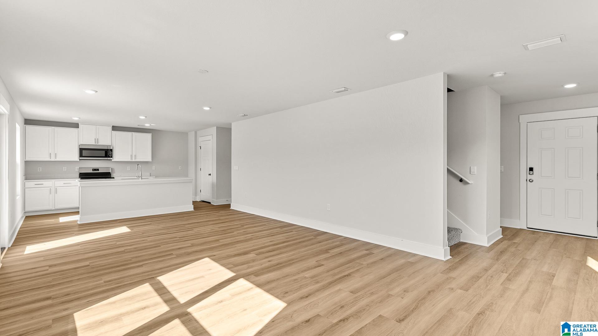 Homes for sale in Odenville, AL | 105 Stovall Dr N, Odenville, AL 35120 | MLS# 21440728