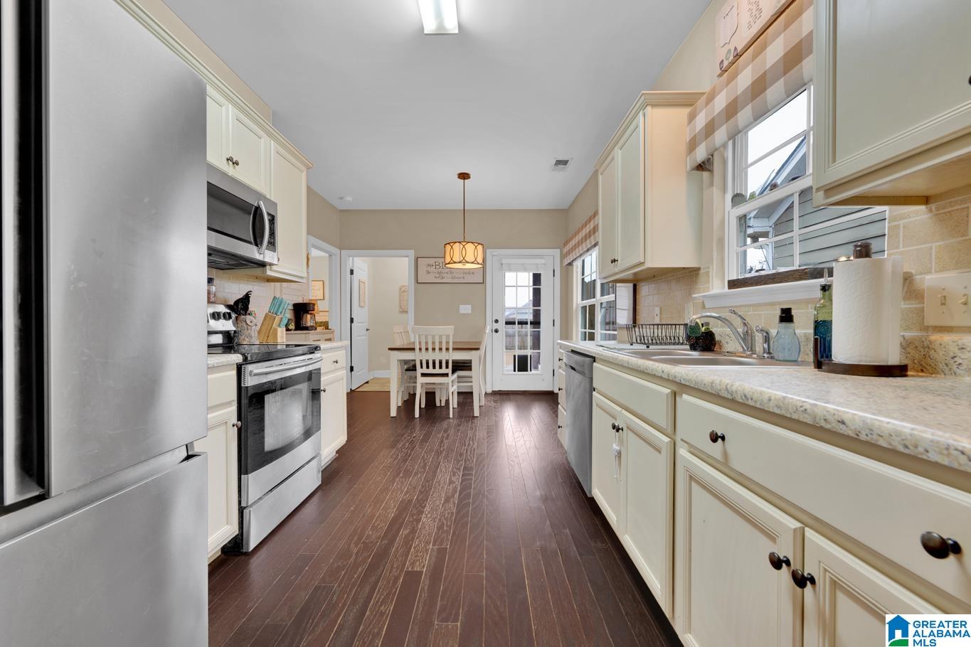 Homes for sale in Odenville, AL | 820 Hawthorn Lane, Odenville, AL 35120 | MLS# 21440777