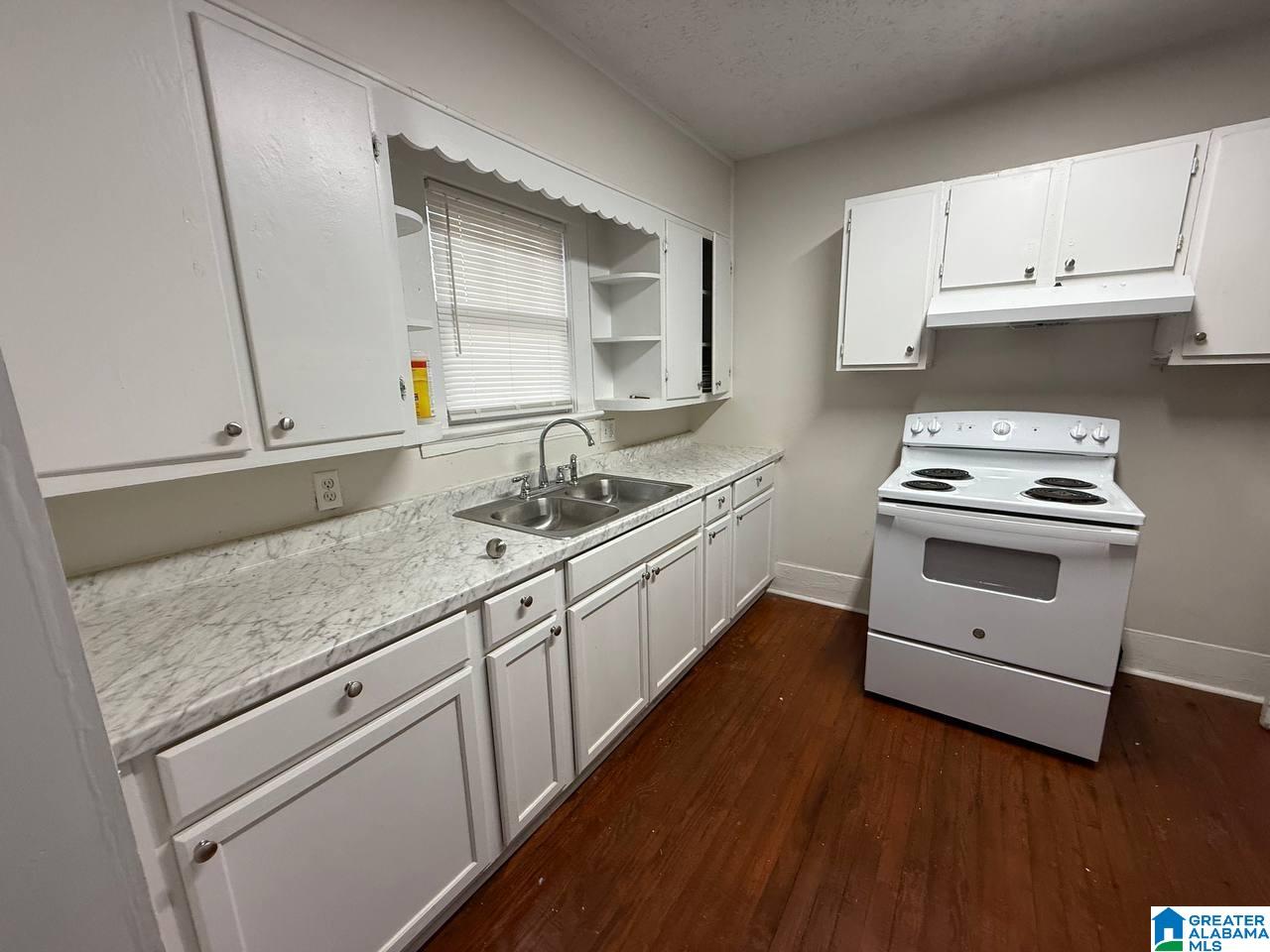 Homes for sale in Phenix City, AL | 1010 11Th Avenue, Phenix City, AL 36867 | MLS# 21440778