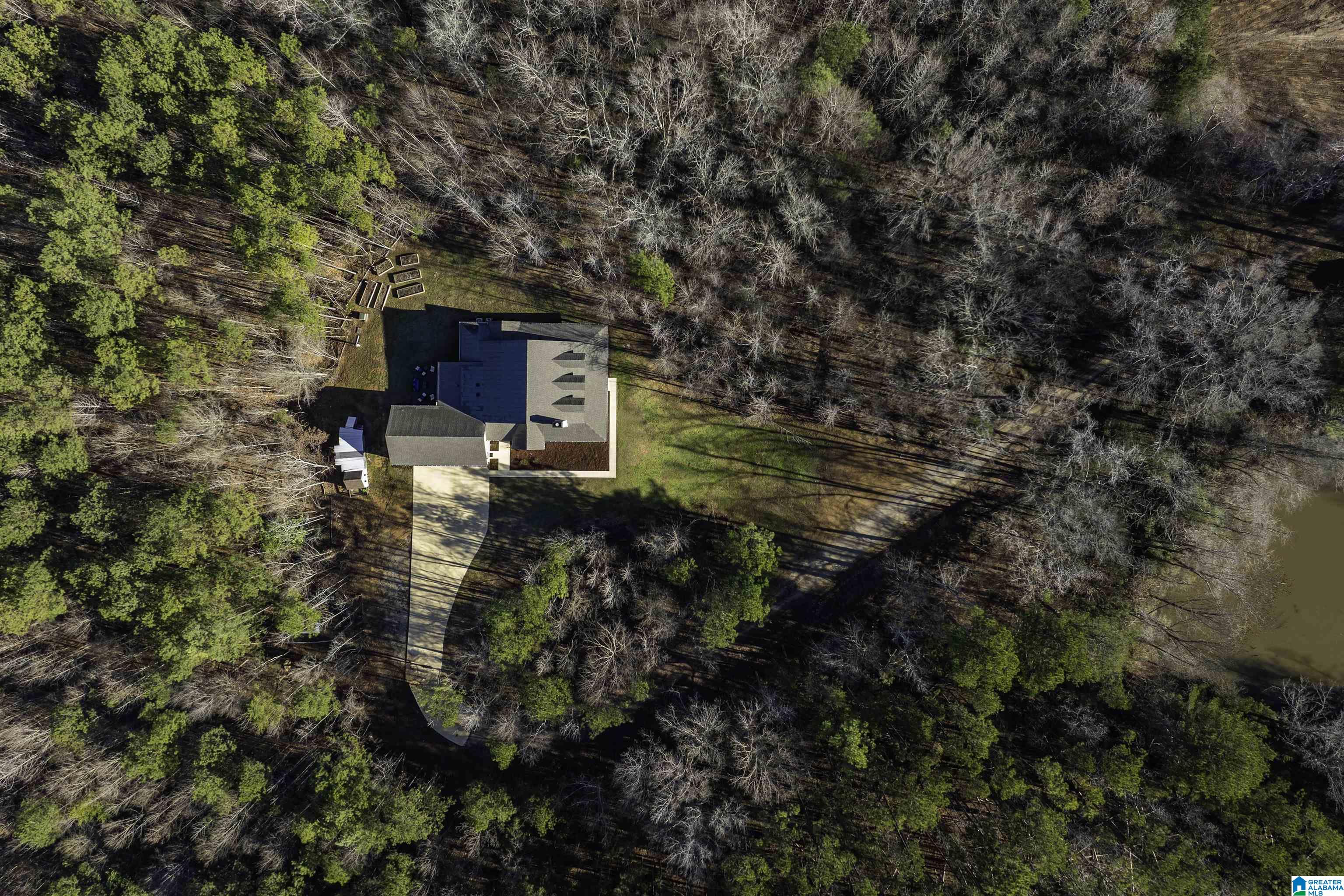 Homes for sale in Jemison, AL | 14052 County Road 51, Jemison, AL 35085 | MLS# 21440785