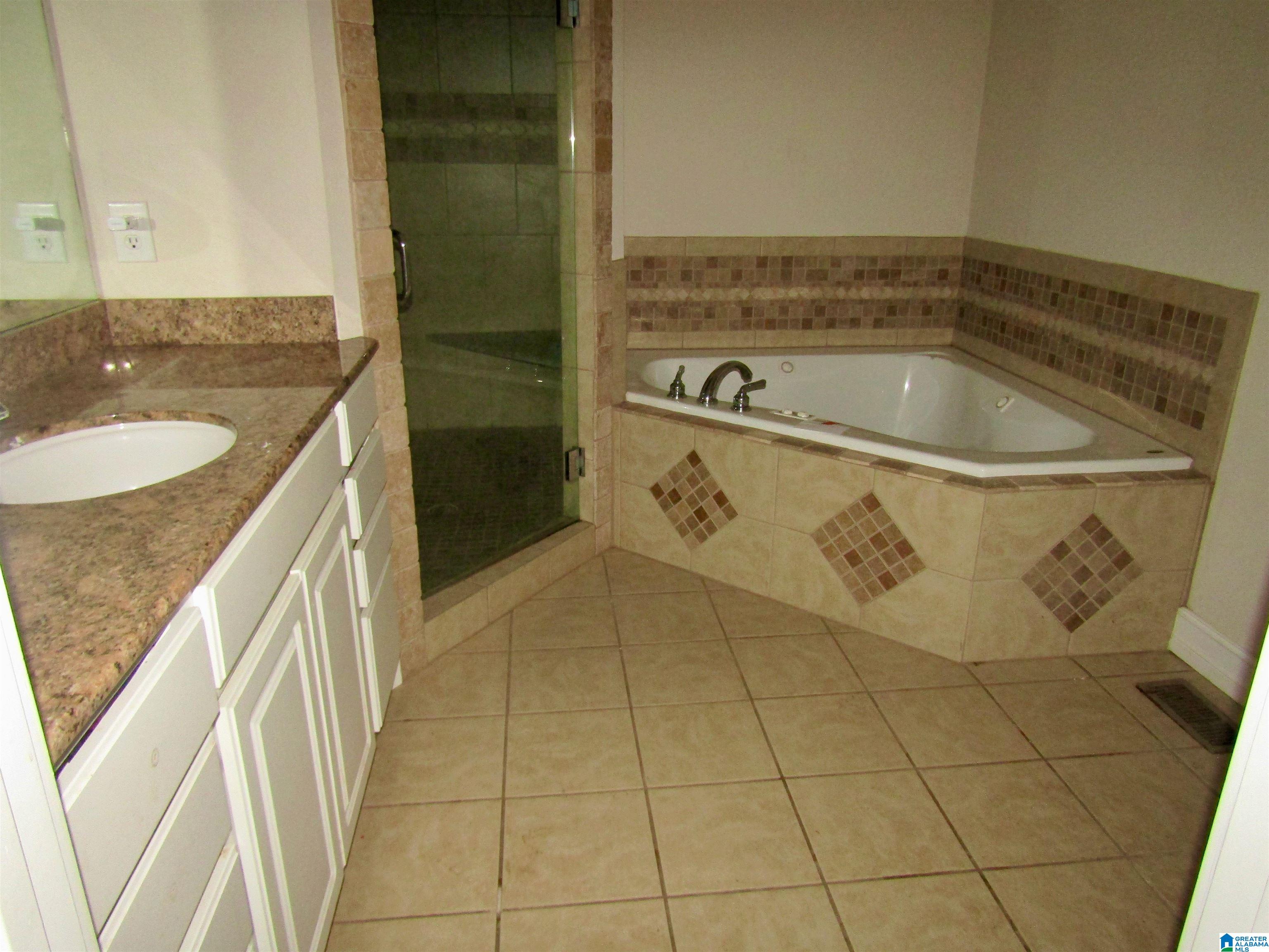 Homes for sale in West Blocton, AL | 1518 Frog Level Road, West Blocton, AL 35184 | MLS# 21440810