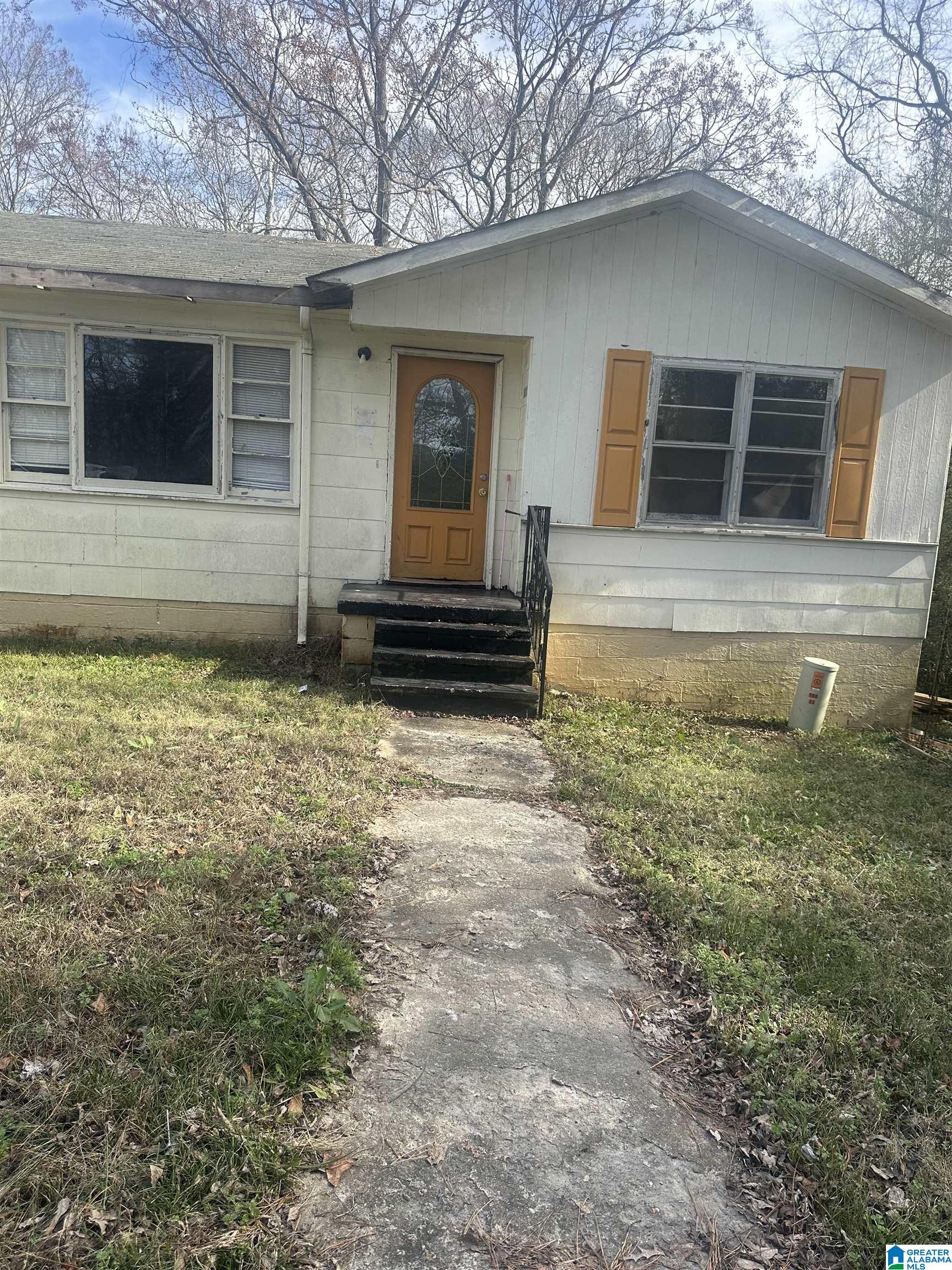 Homes for sale in Midfield, AL | 1211 9Th Street, Midfield, AL 35228 | MLS# 21440822