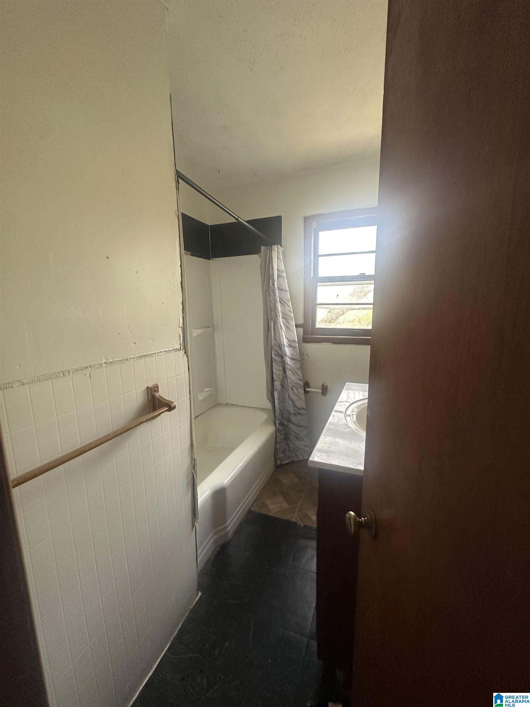 Homes for sale in Midfield, AL | 1211 9Th Street, Midfield, AL 35228 | MLS# 21440822