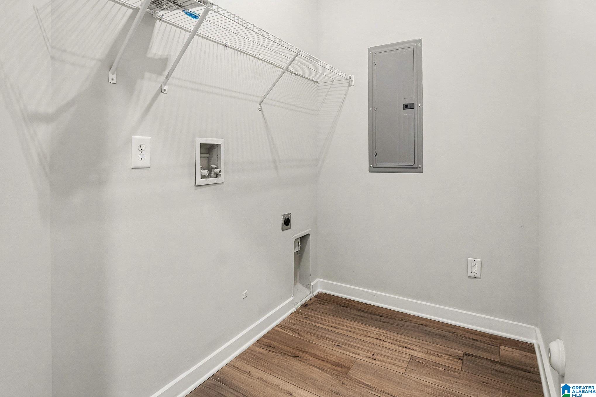 Homes for sale in Clanton, AL | 210 Avalon Way, Clanton, AL 35045 | MLS# 21440849