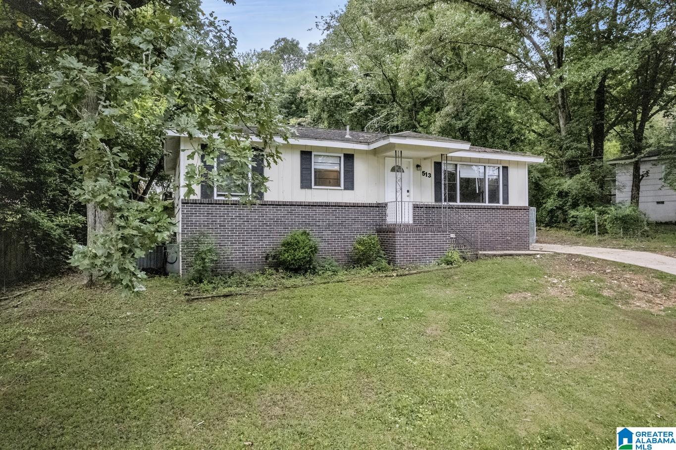 Homes for sale in Center Point, AL | 513 20th Avenue Ne, Center Point, AL 35215 | MLS# 21440872