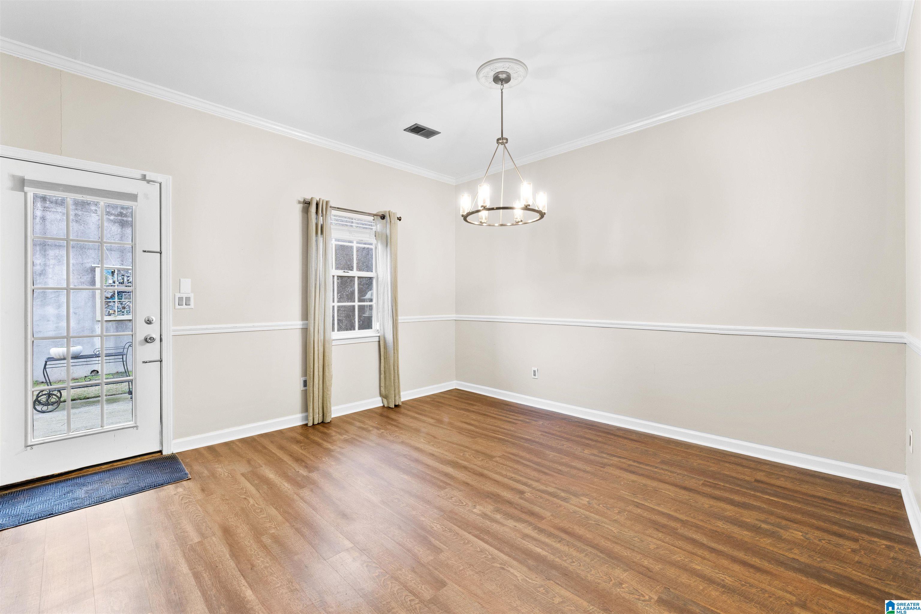 Homes for sale in Hoover, AL | 3225 Boxwood Dr, Hoover, AL 35216 | MLS# 21440885