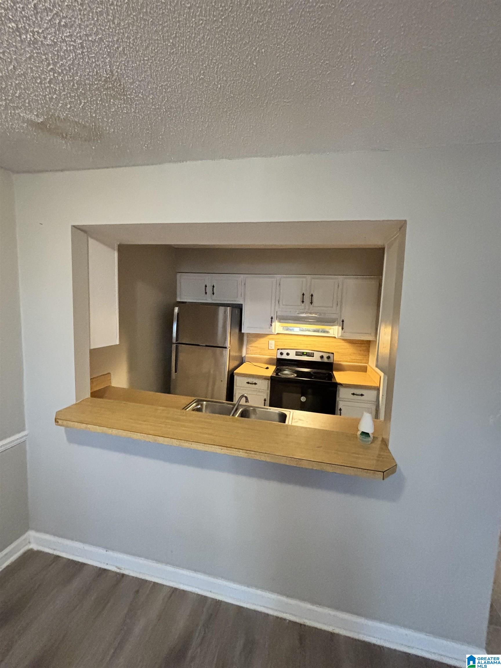 Homes for sale in Birmingham, AL | 646 Valley Crest Dr #646, Birmingham, AL 35215 | MLS# 21440910